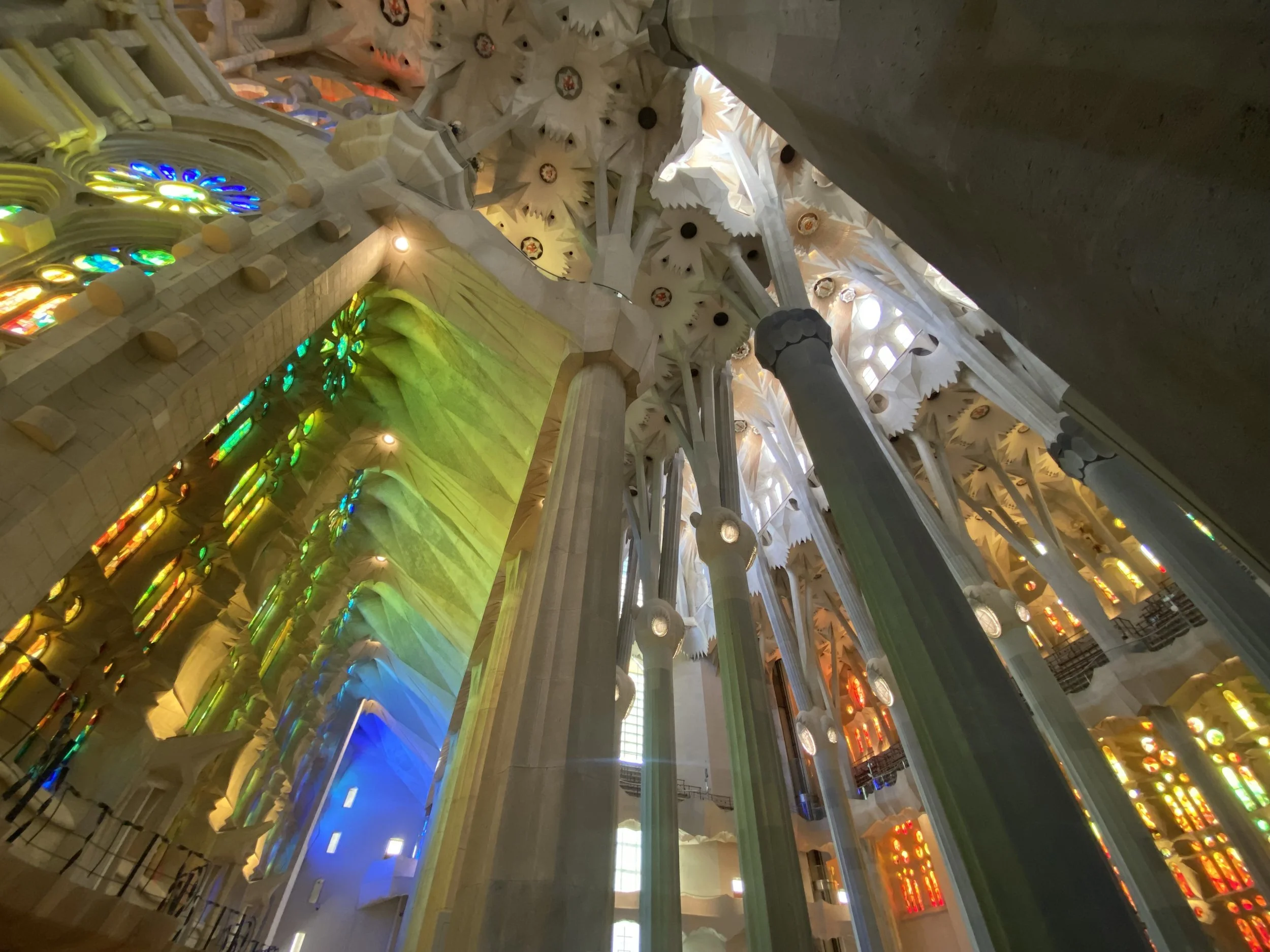 I found peace listening to a street violinist in front of the Sagrada Família in Barcelona.&nbsp;