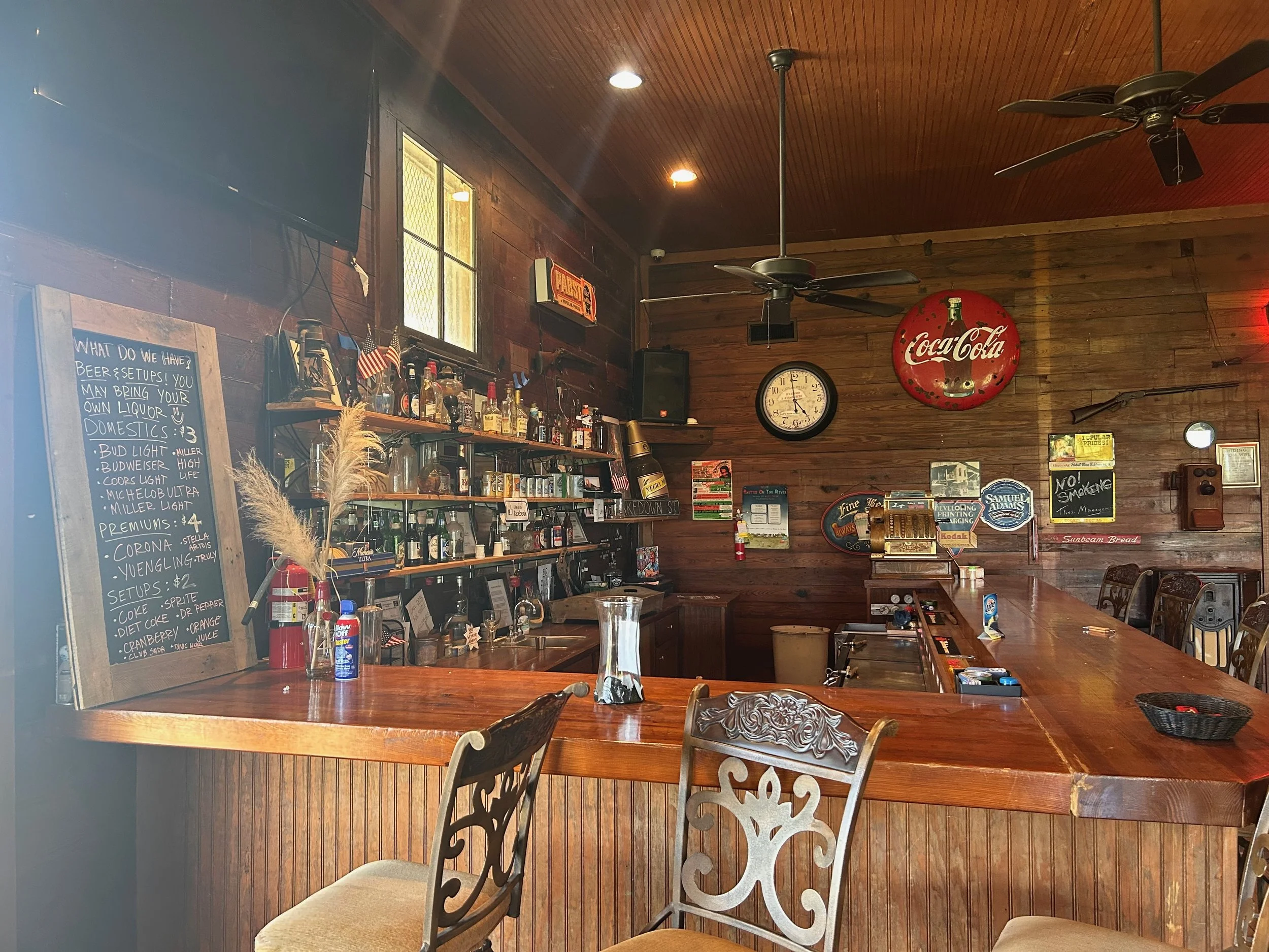 tallahatchie-tavern-bar-chalkboard-menu-tip-jar.jpeg