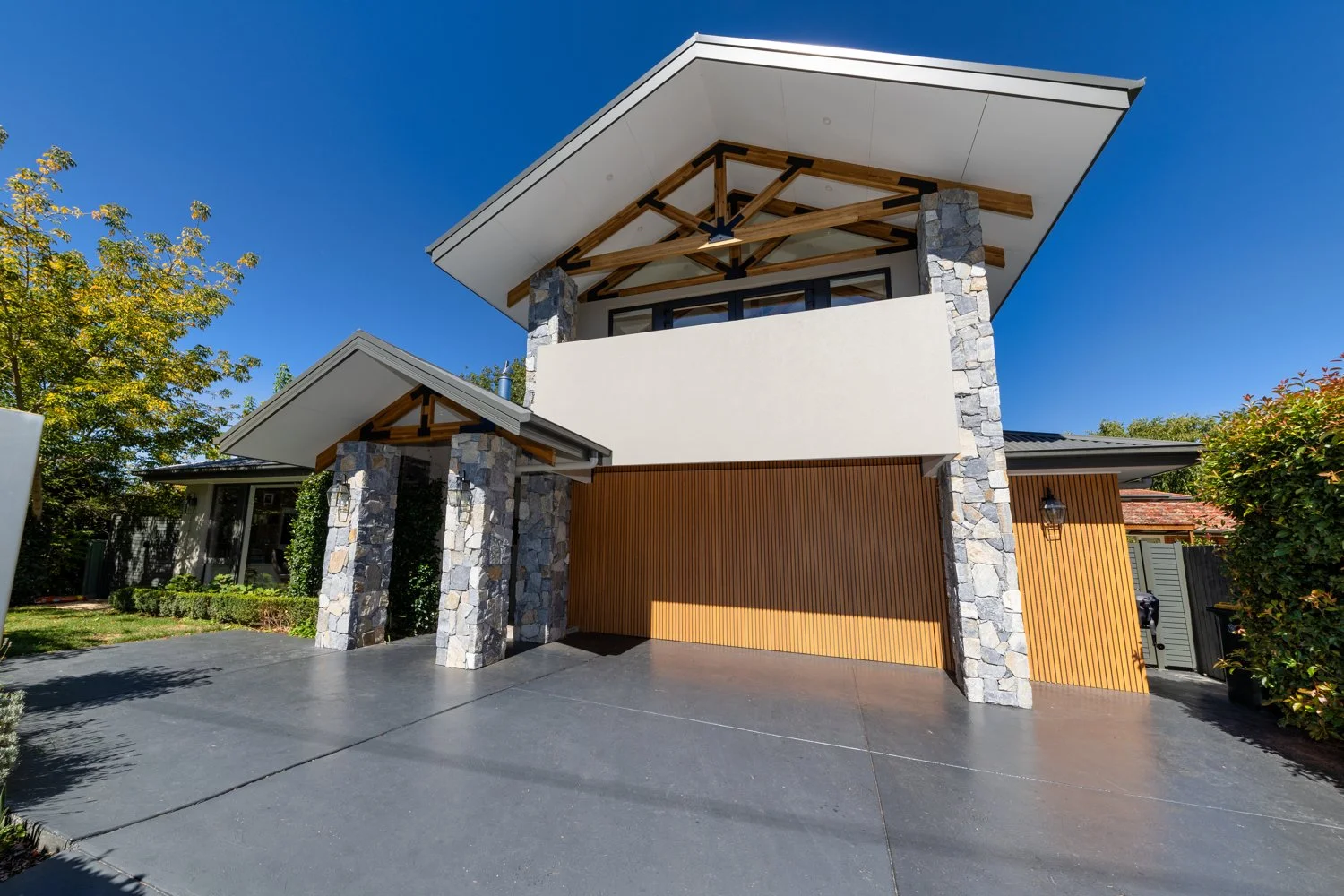 captain-cook-cresent-narrabundah-street-view-1.jpg