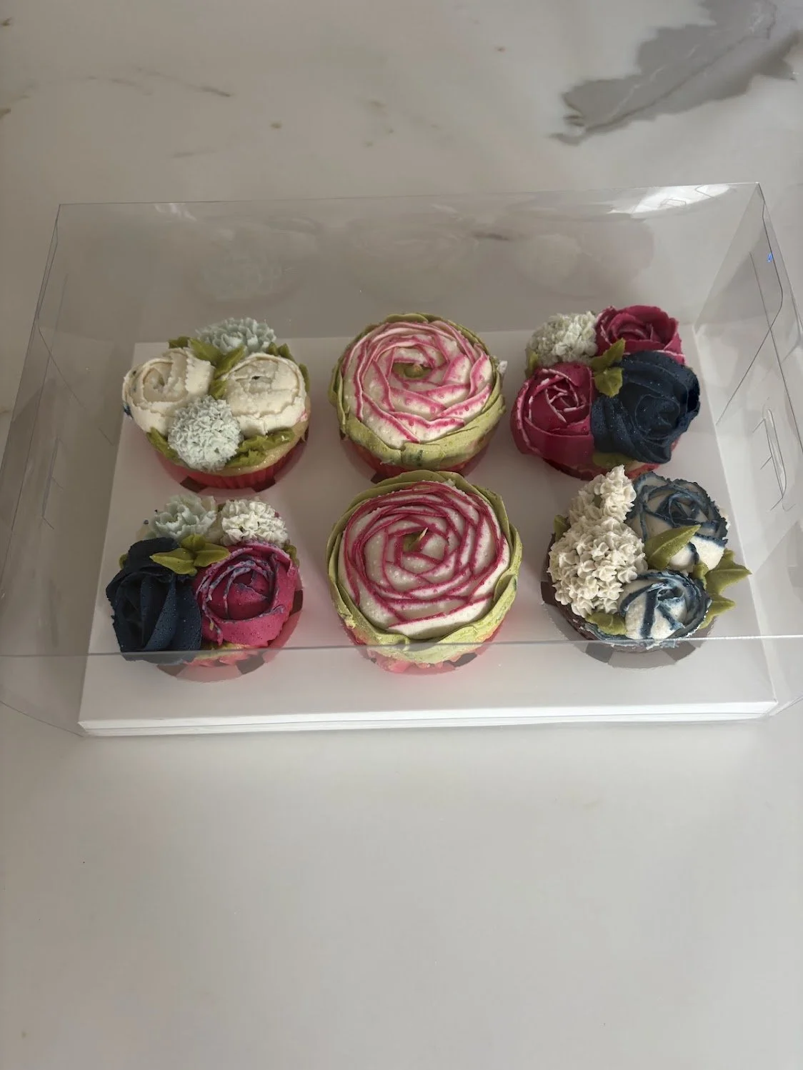 6-Cupcake Clear Gift Box
