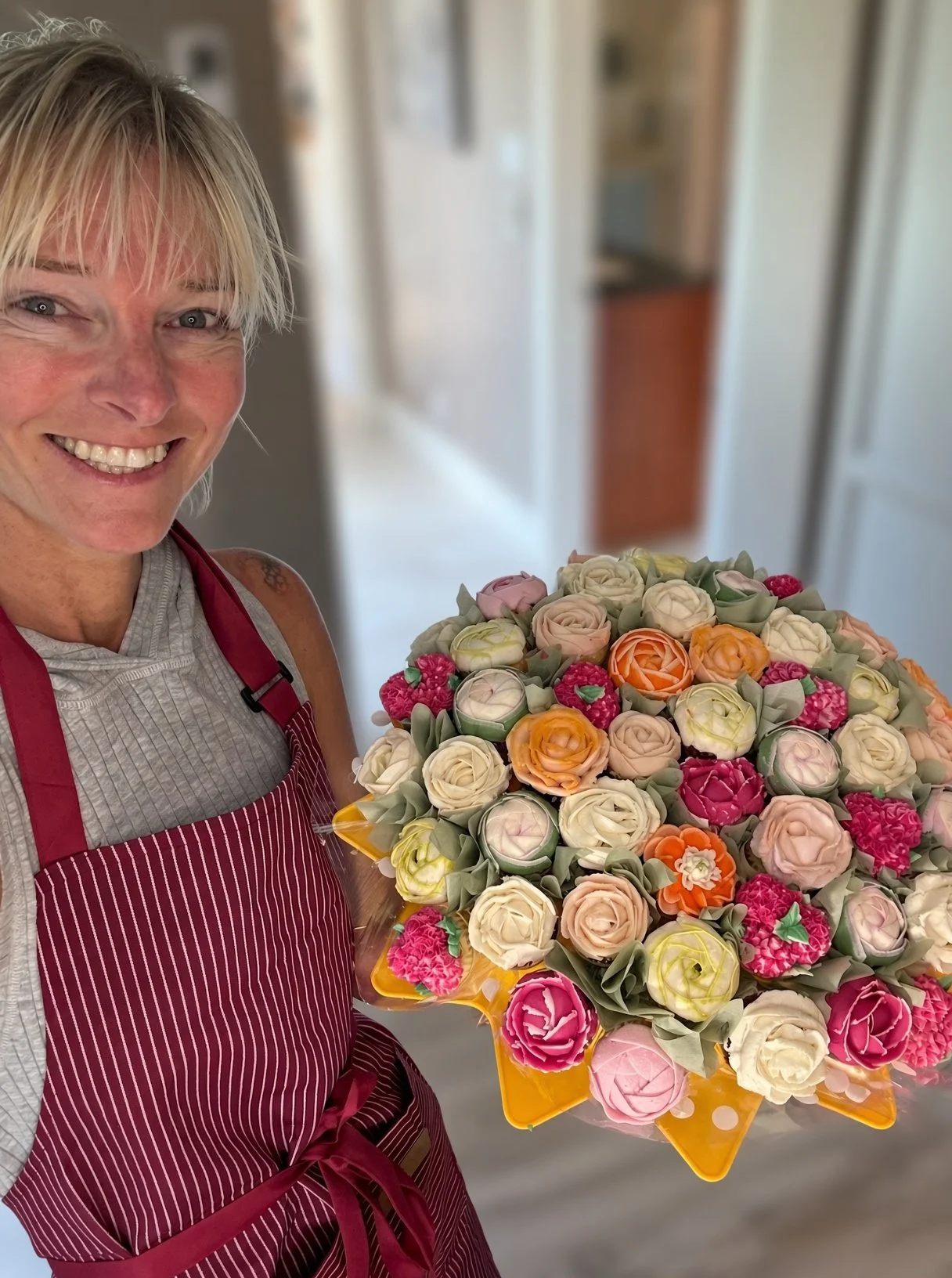 06-holding-apron.jpg