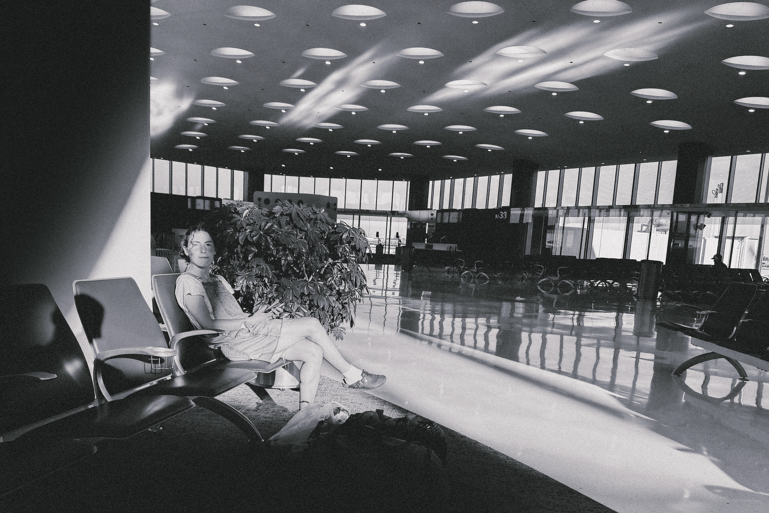 Girl in O'Hare, Illinois, 2025