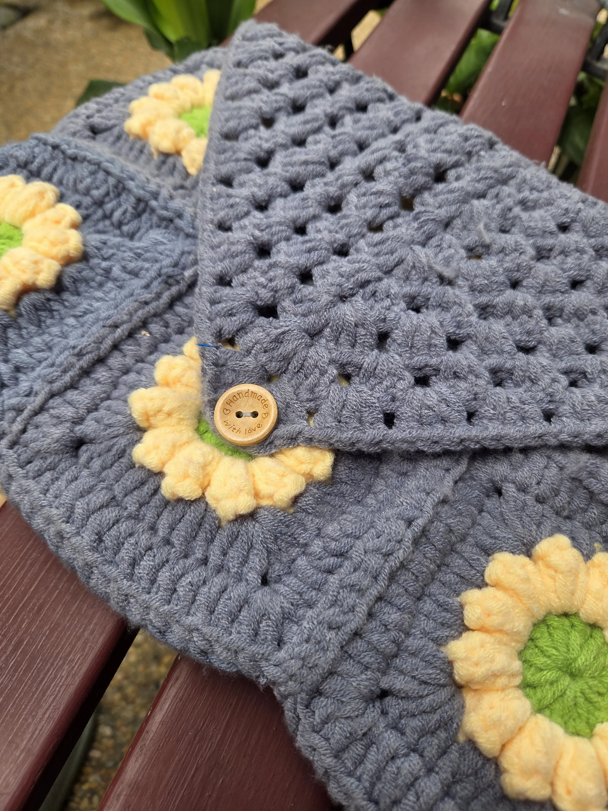 🌿 Minty's 3D Daisy Laptop Sleeve Pattern