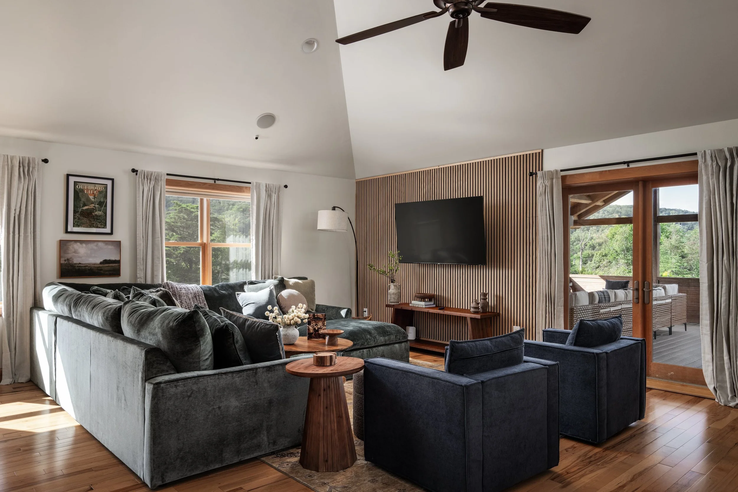 Living room and gathering area Berkwell Berkeley springs wv