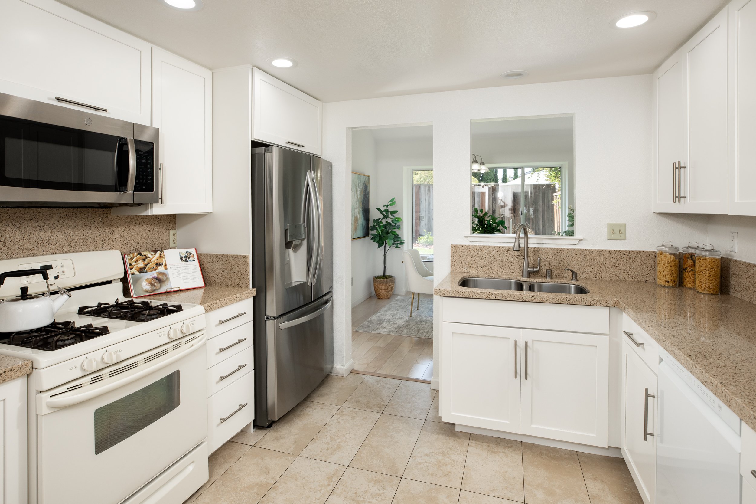 12-Barrington_Matt_Anello-5280-MLS.jpg