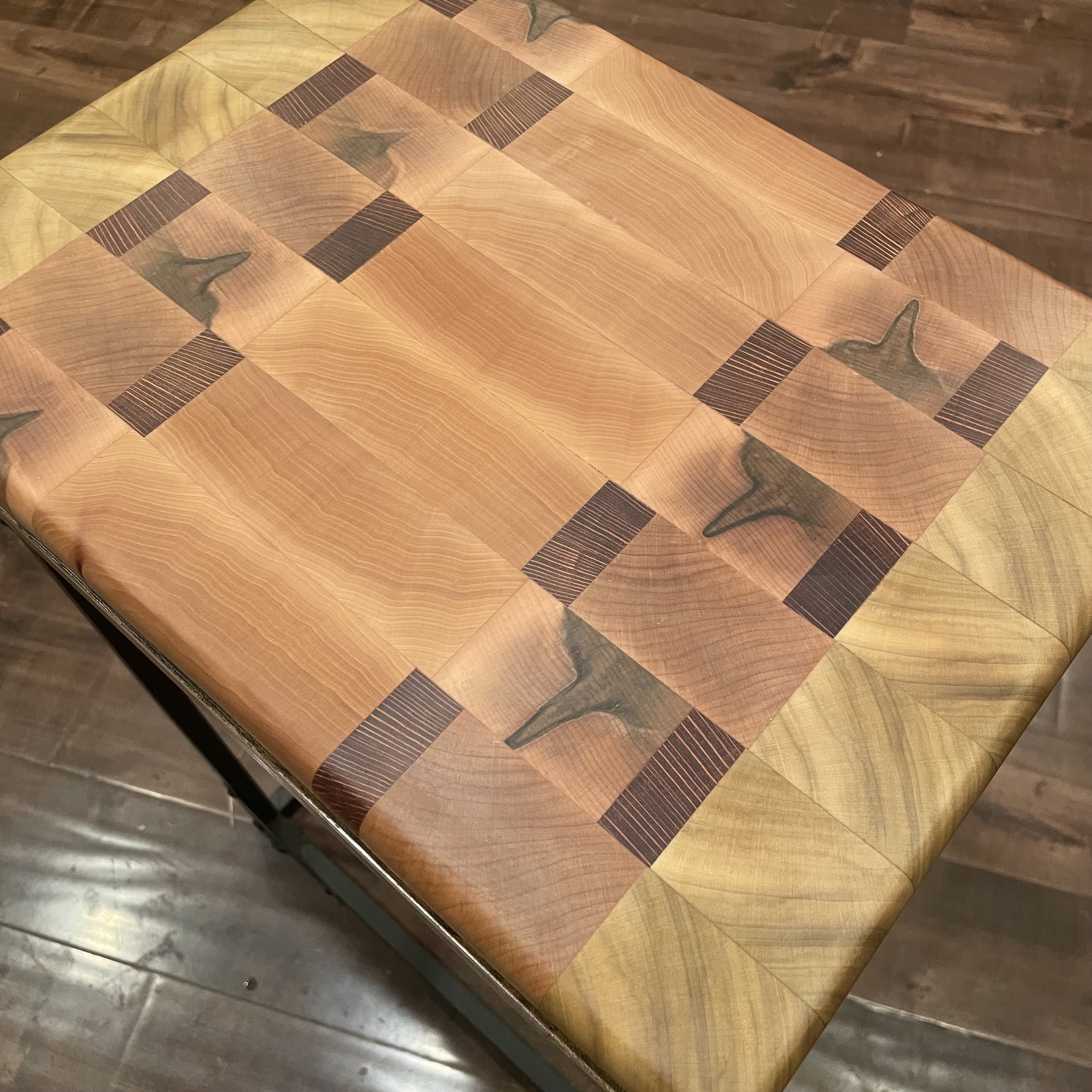 THICK End-Grain Cutting/Butcher Board