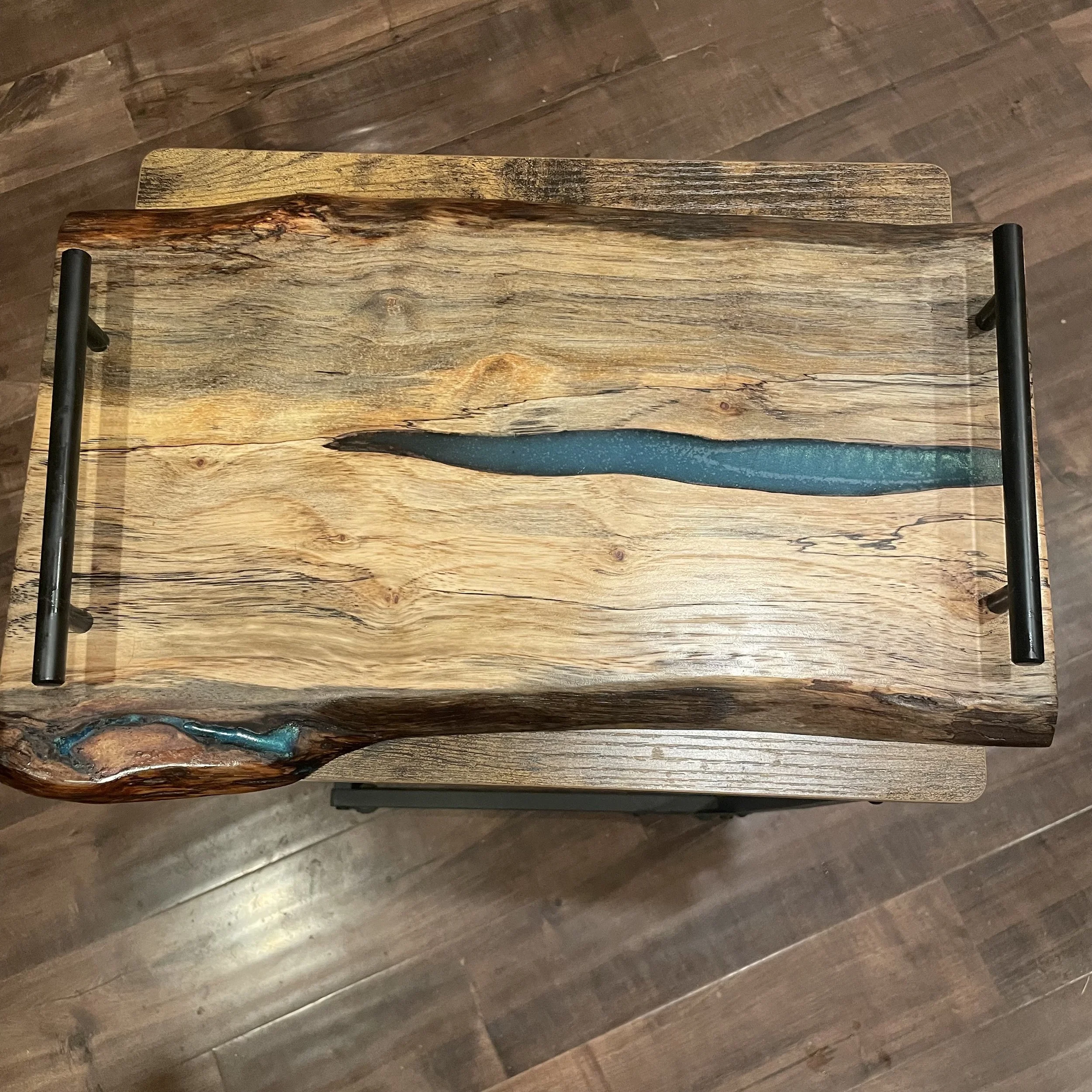 Live Edge Serving Board