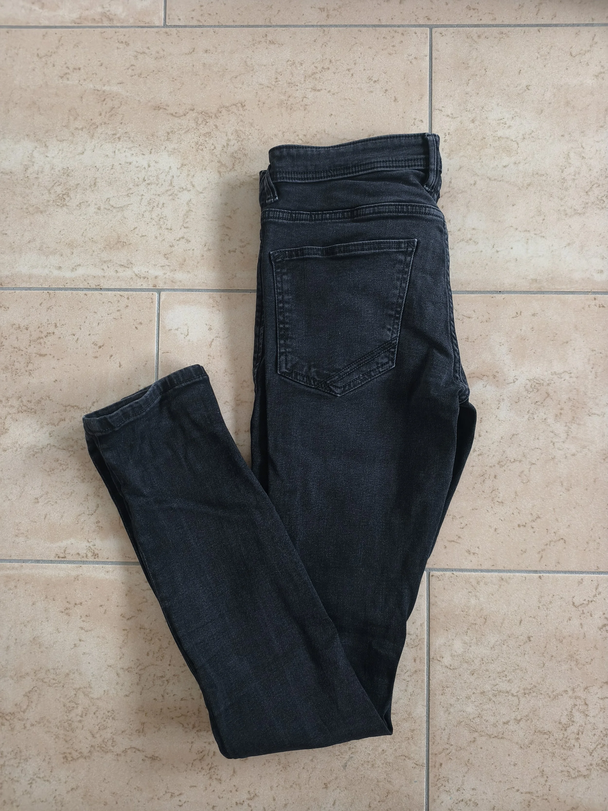 JGS04