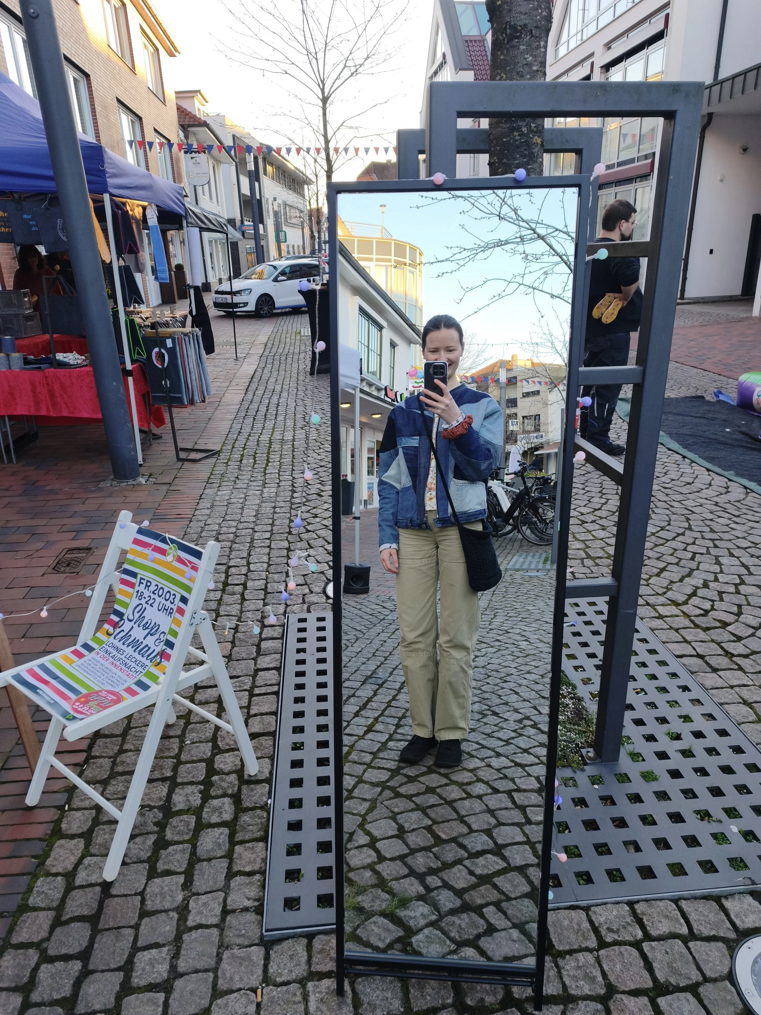 Spiegelselfie mit Anniroc Design Upcycling Jeansjacke