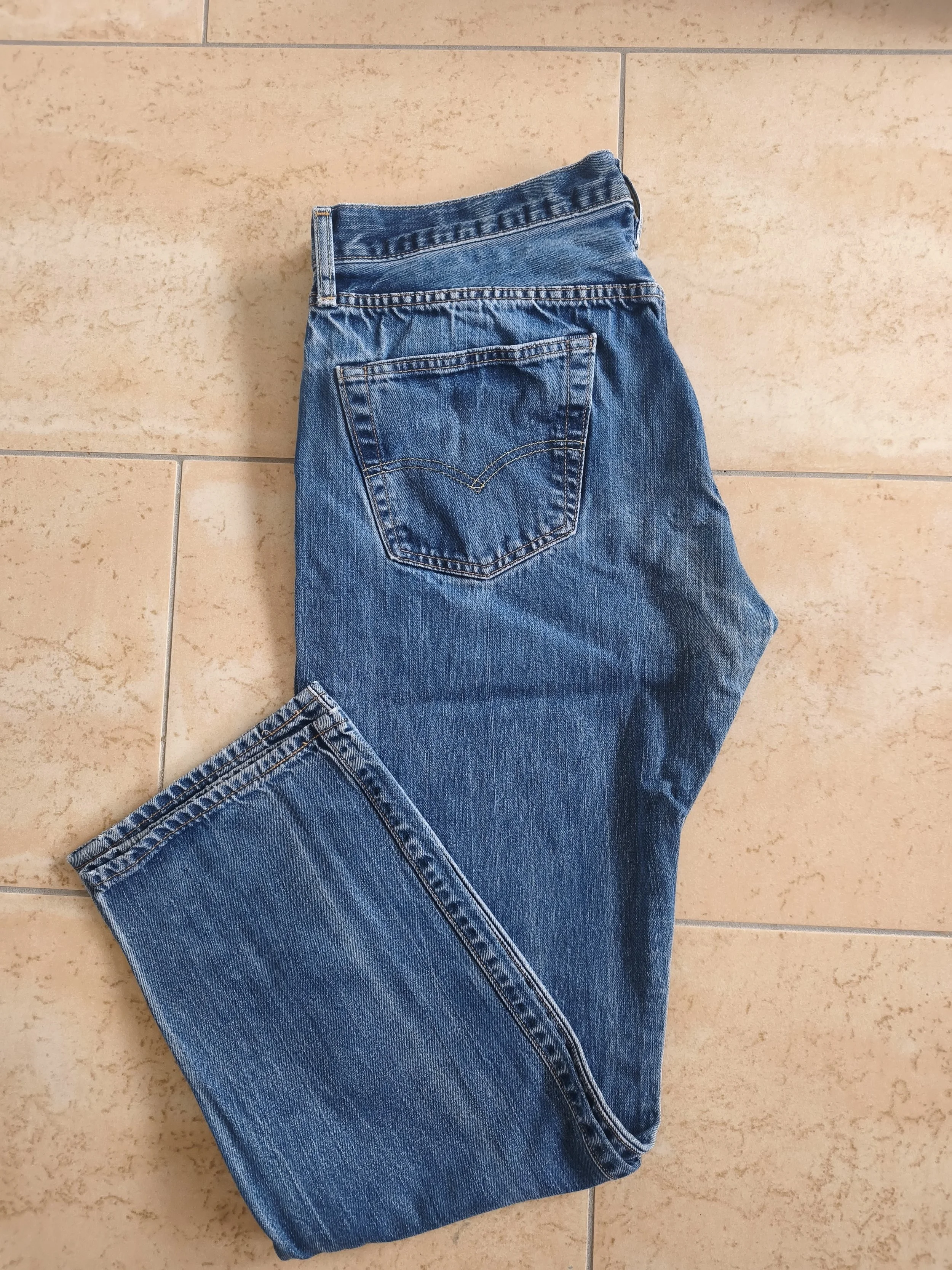 JMB16