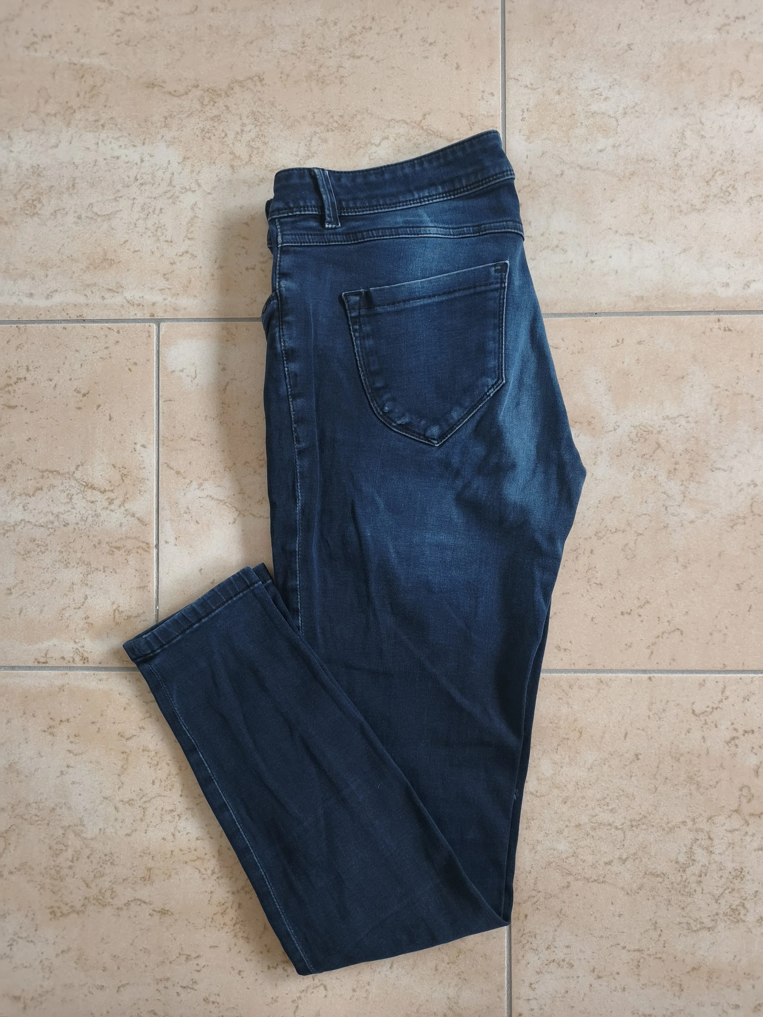 JDB07