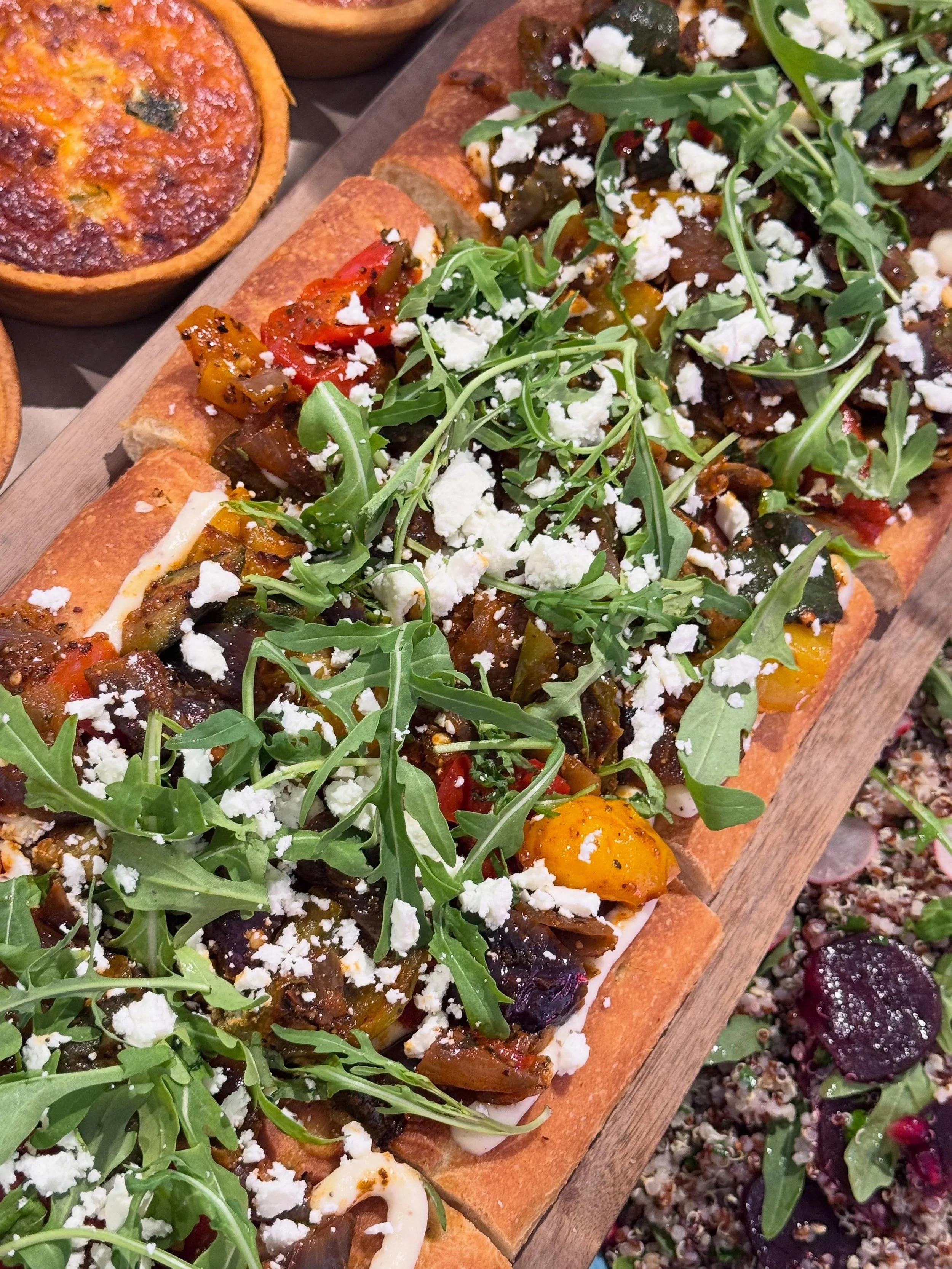 We have a newbie on the counter this week. Our White Pizza - B&eacute;chamel base with slow roasted mediterranean vegetables, topped with rocket and feta cheese! Perfect for lunch with a small side salad, or simply on its own! ✨🍕

HoneyTruffleKitche
