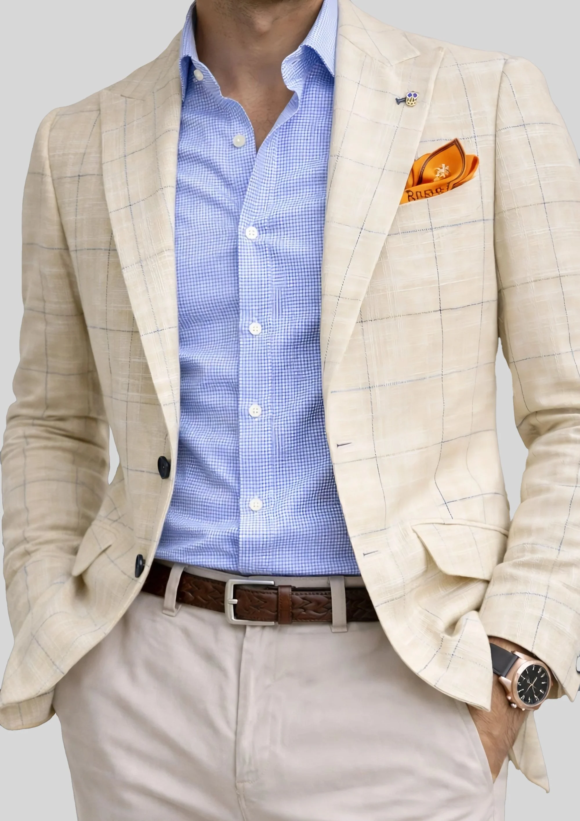 Blazer beige a cuadros con solapa de pico