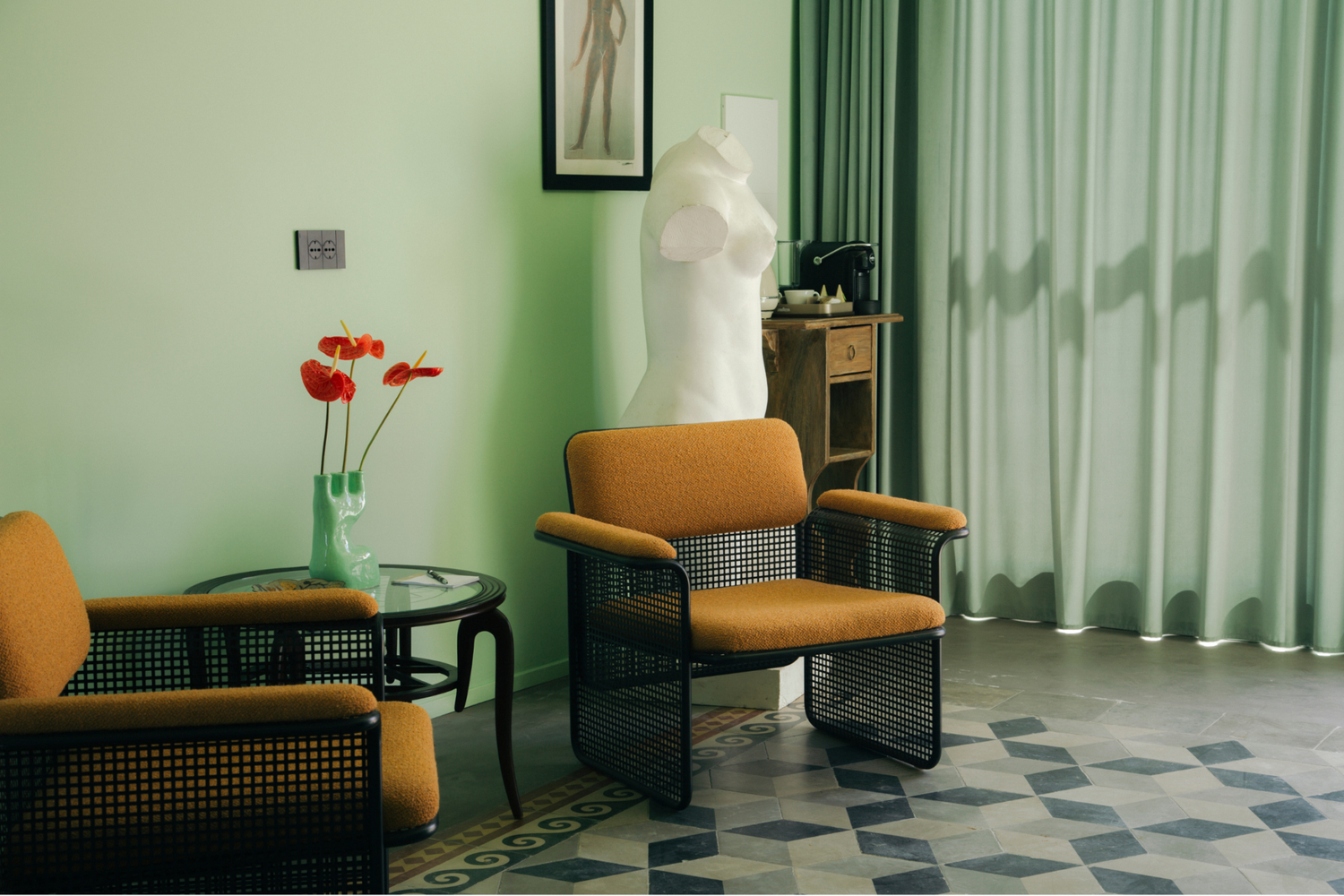 Untitled-design-2024-09-12T161152.618-2048x1366.webp