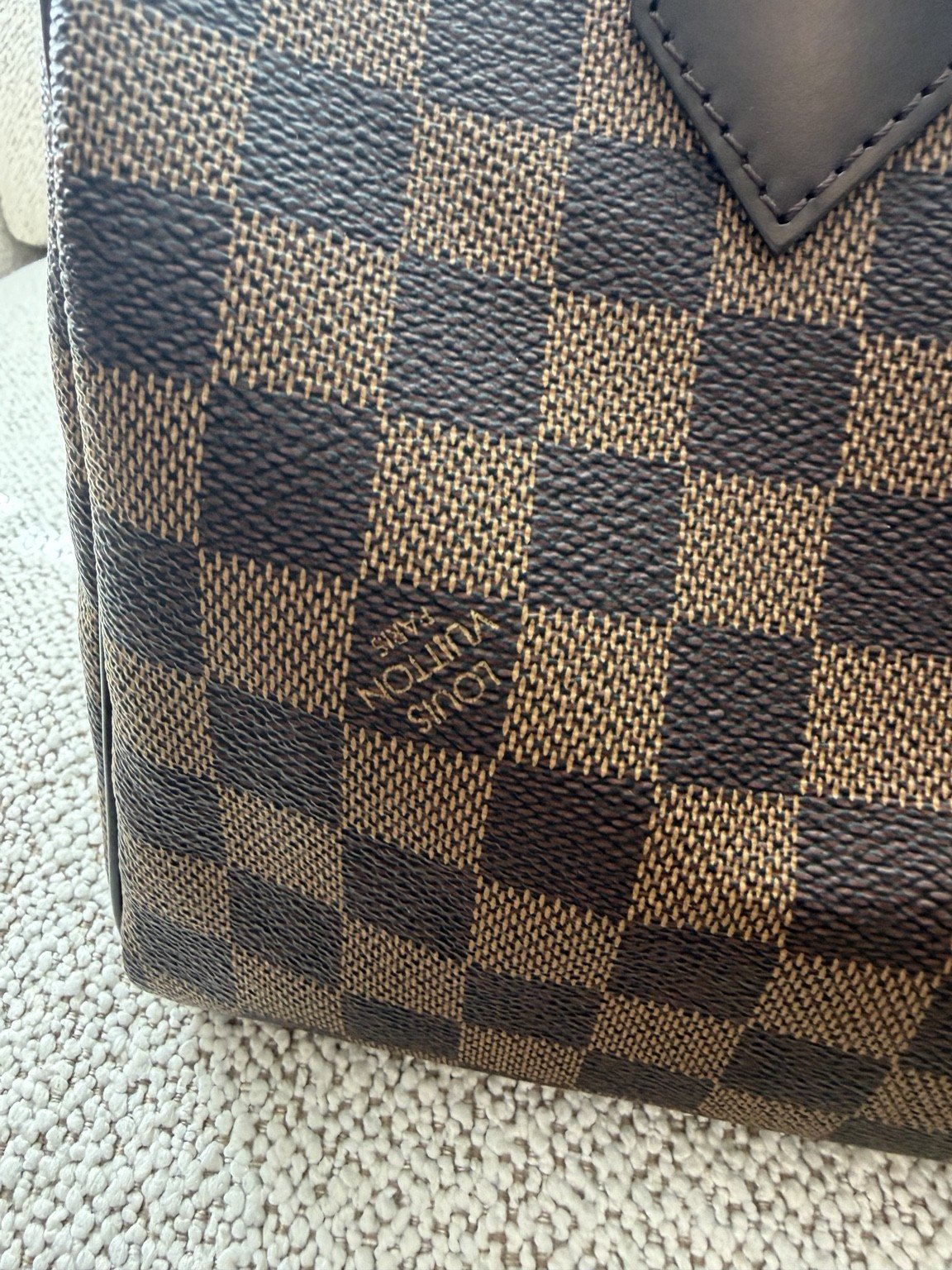 11-louis-vuitton-speedy-25-damier-ebene.jpg