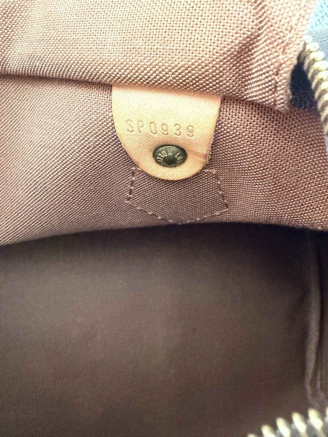 08-LV-Speedy-Monogram.jpg