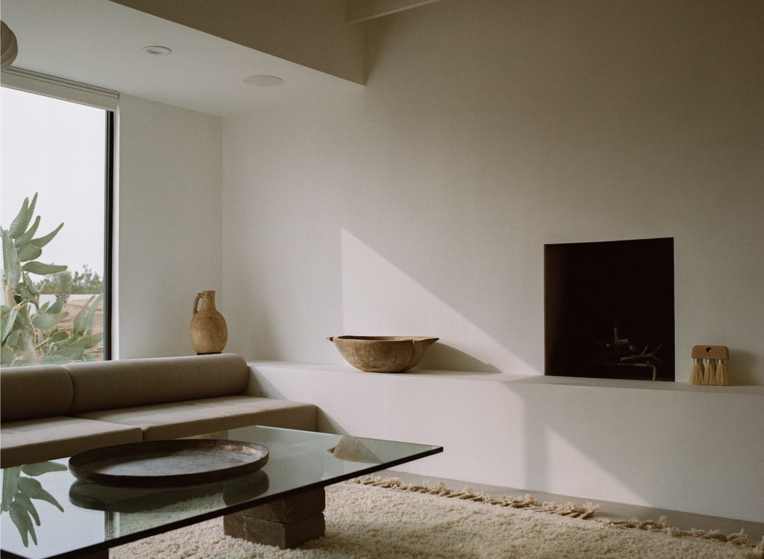 Custom Rug for Le Chacuel. (photo by Meirr Schonbrun)