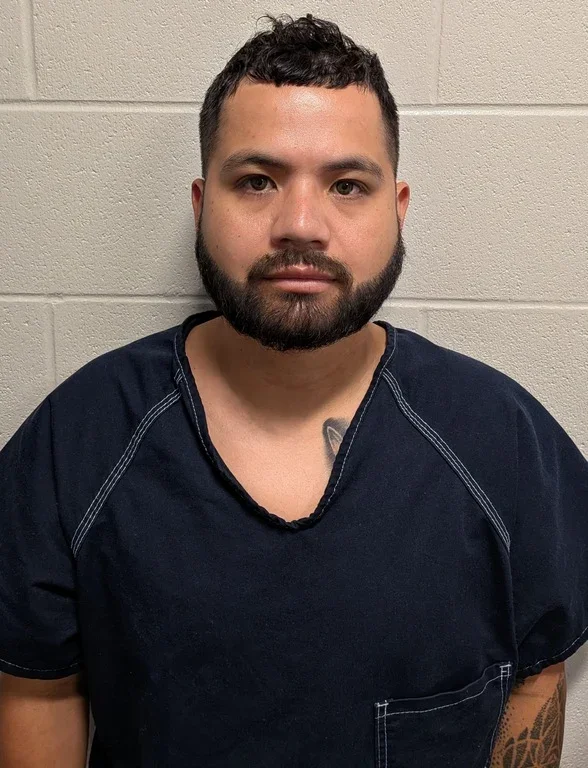 FBI Hunts Fugitive Carlos Andres Rendon-Bermudez After GPS Monitor Cut Off