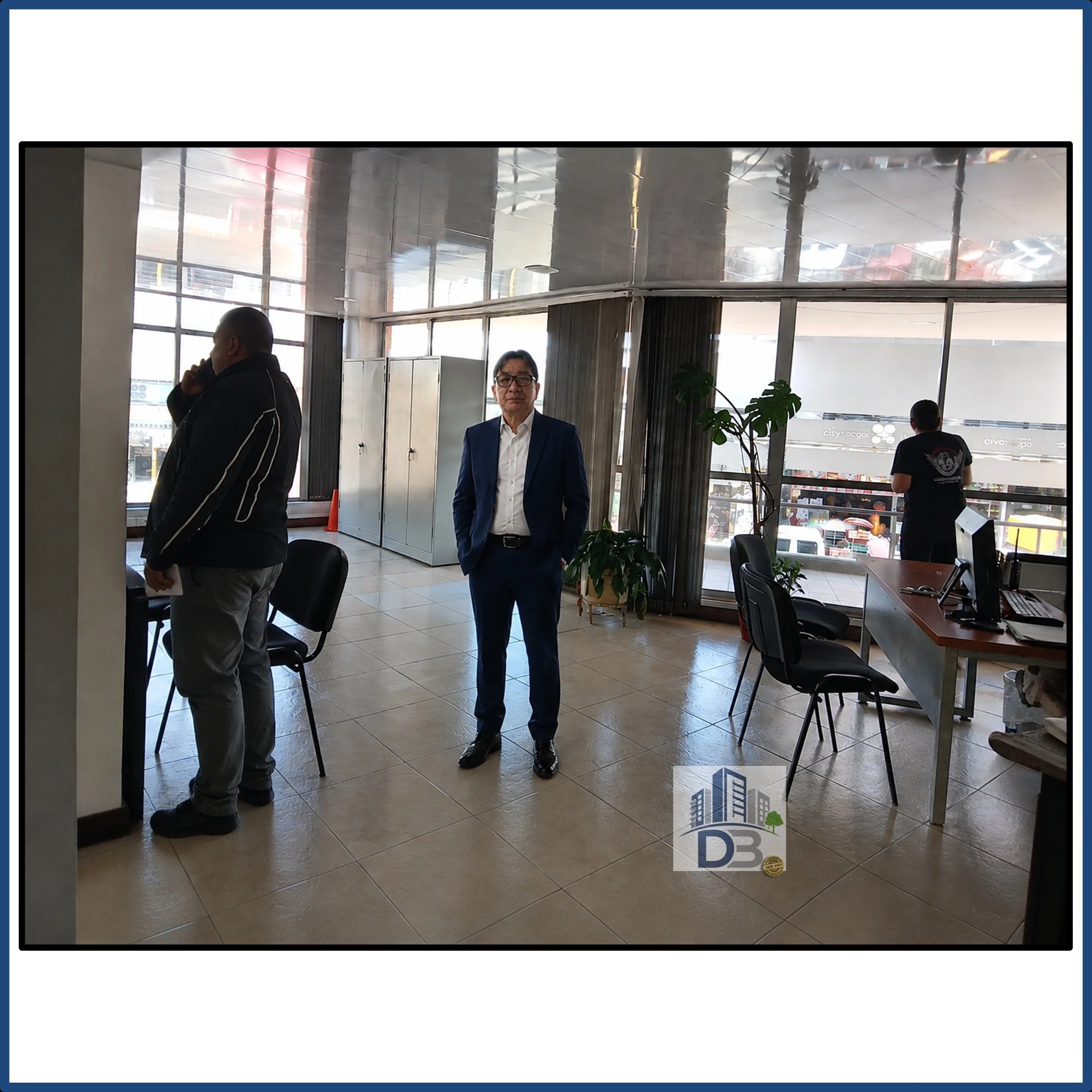 Nuestros administradores son profesionales, con al menos 2 a&ntilde;os de experiencia administrando Propiedad Horizontal. Se les realiza cursos de actualizaci&oacute;n y capacitaciones permanentes.