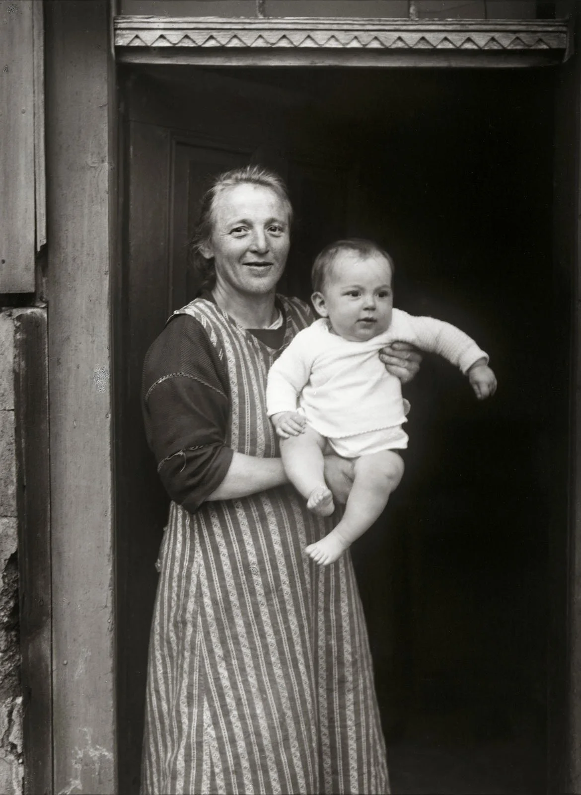 sander-working-class-mother-1927.jpg