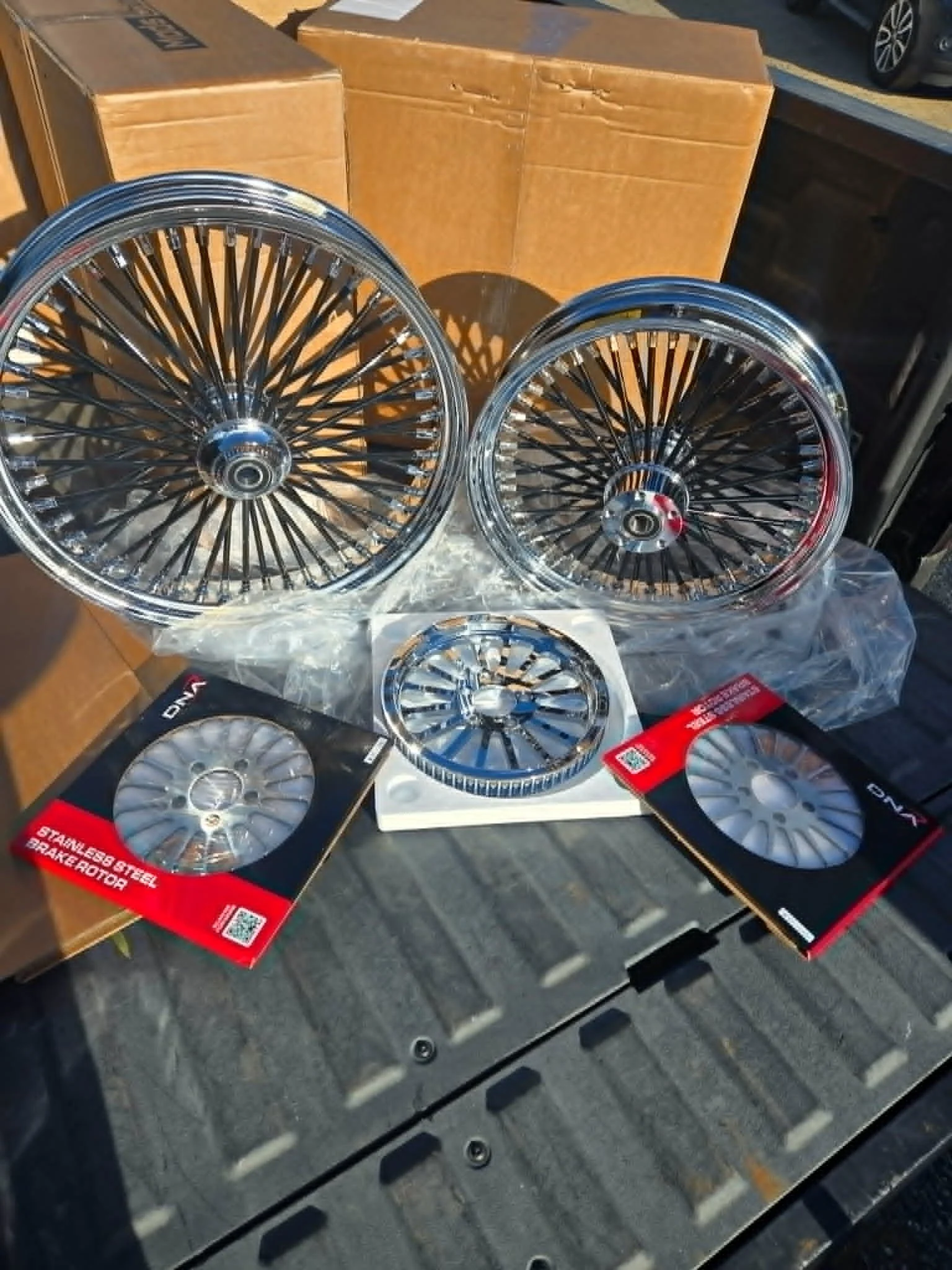 52 Fat Spoke Wheels - Black Spoke - Softail Fitment