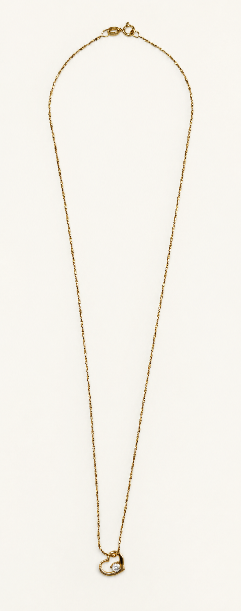 02-heart-pendant-full-chain-review.png