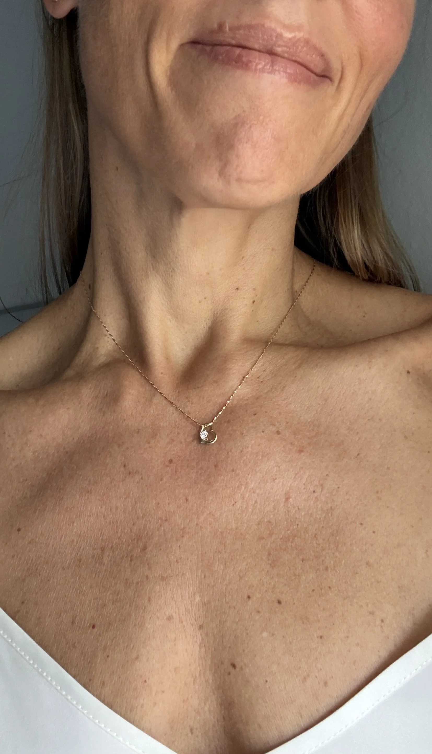 heart diamond pendant body.JPG