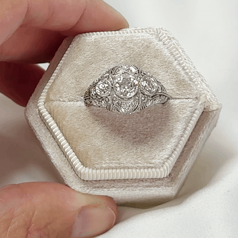 diamond-trilogy-sparkle.gif