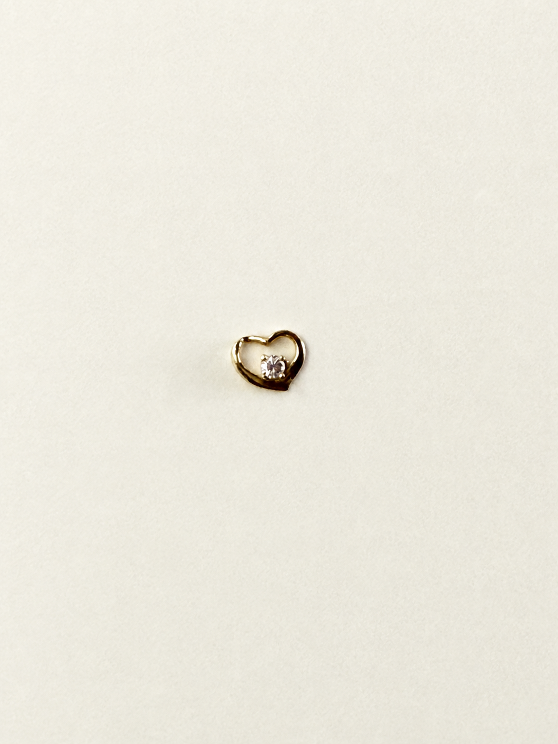 03-heart-pendant-flat-review-v2.png