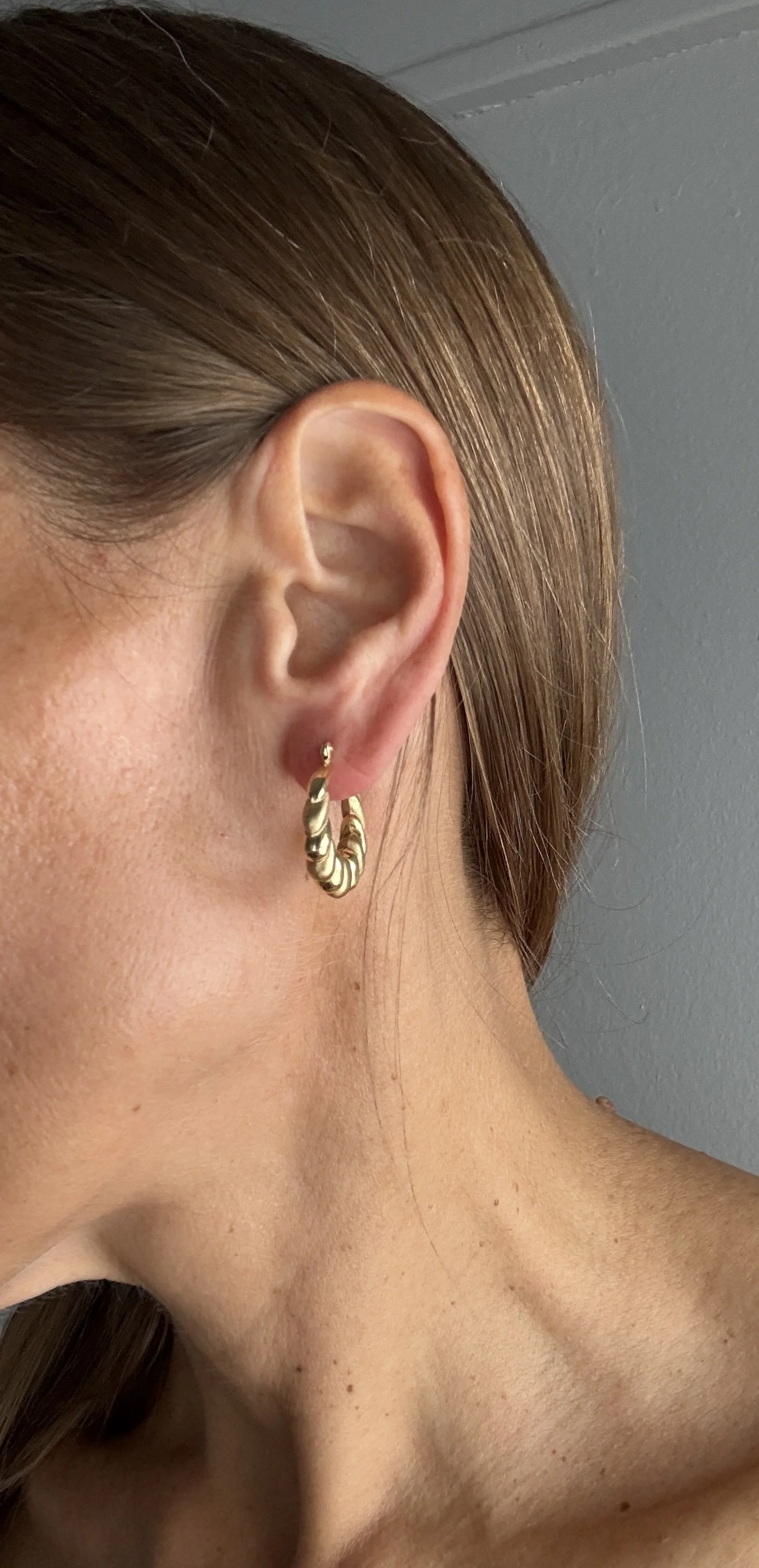 gold hoops body.JPG