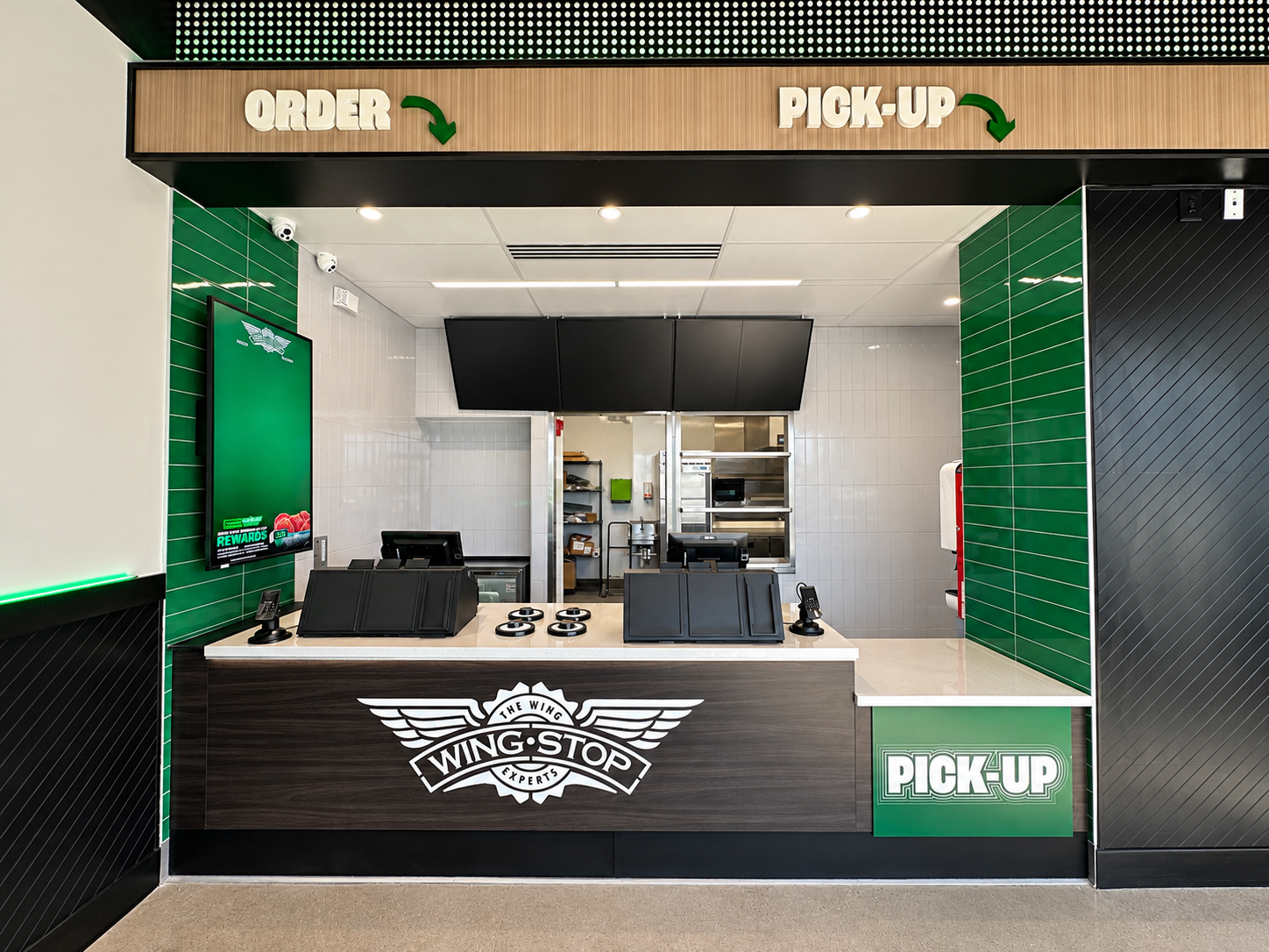 Modern Green Wing Pickup Counter.png