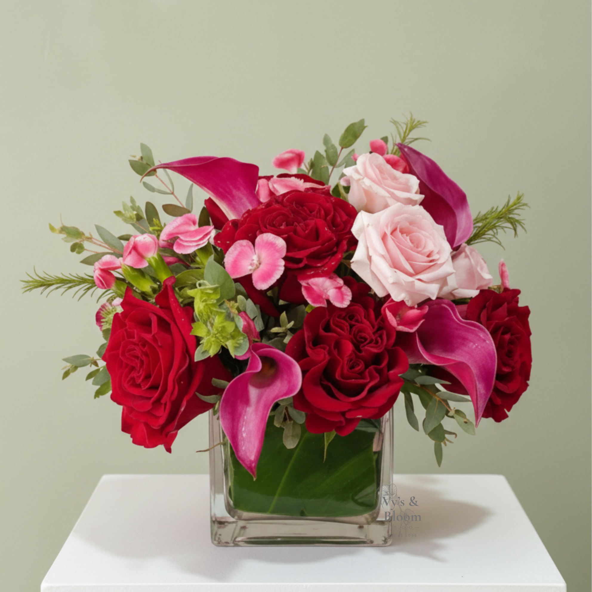 Designer’s Choice Bouquet (32).png