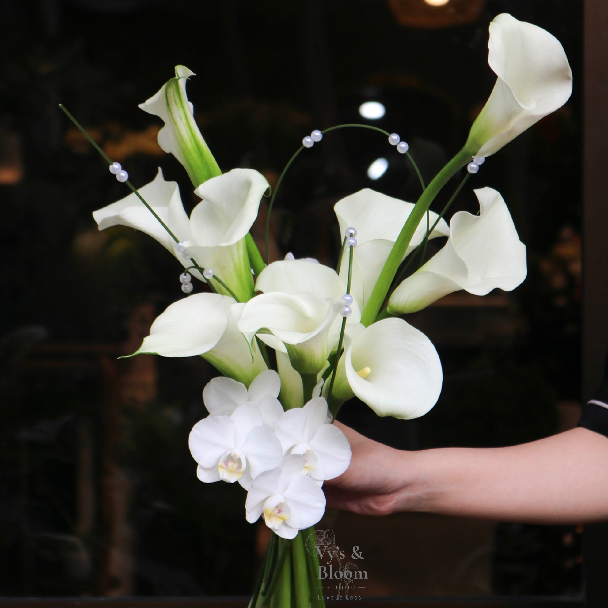 Modern Elegance Bridal Bouquet