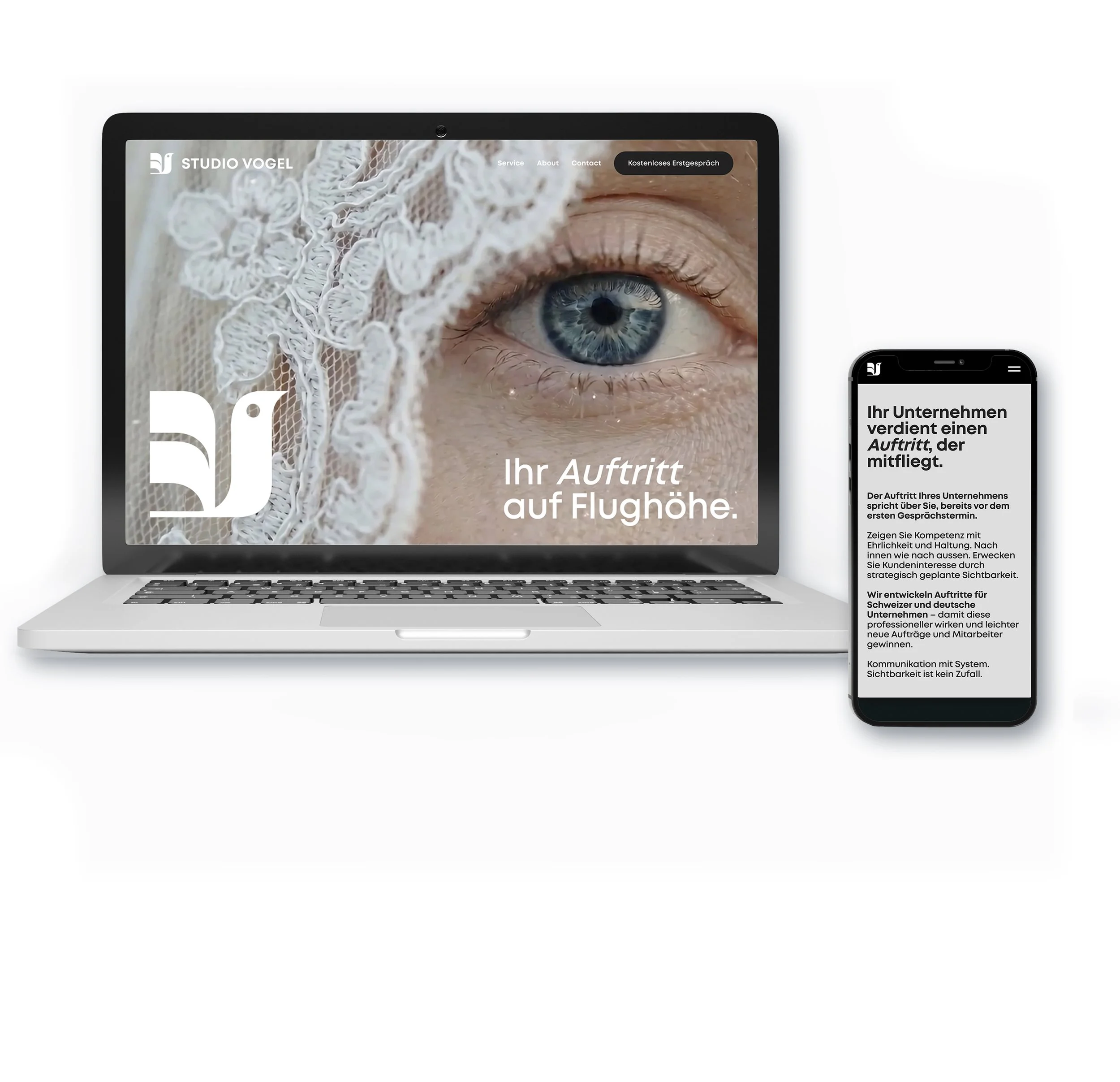 Kundenwebsite auf Bildschirm und Telefon