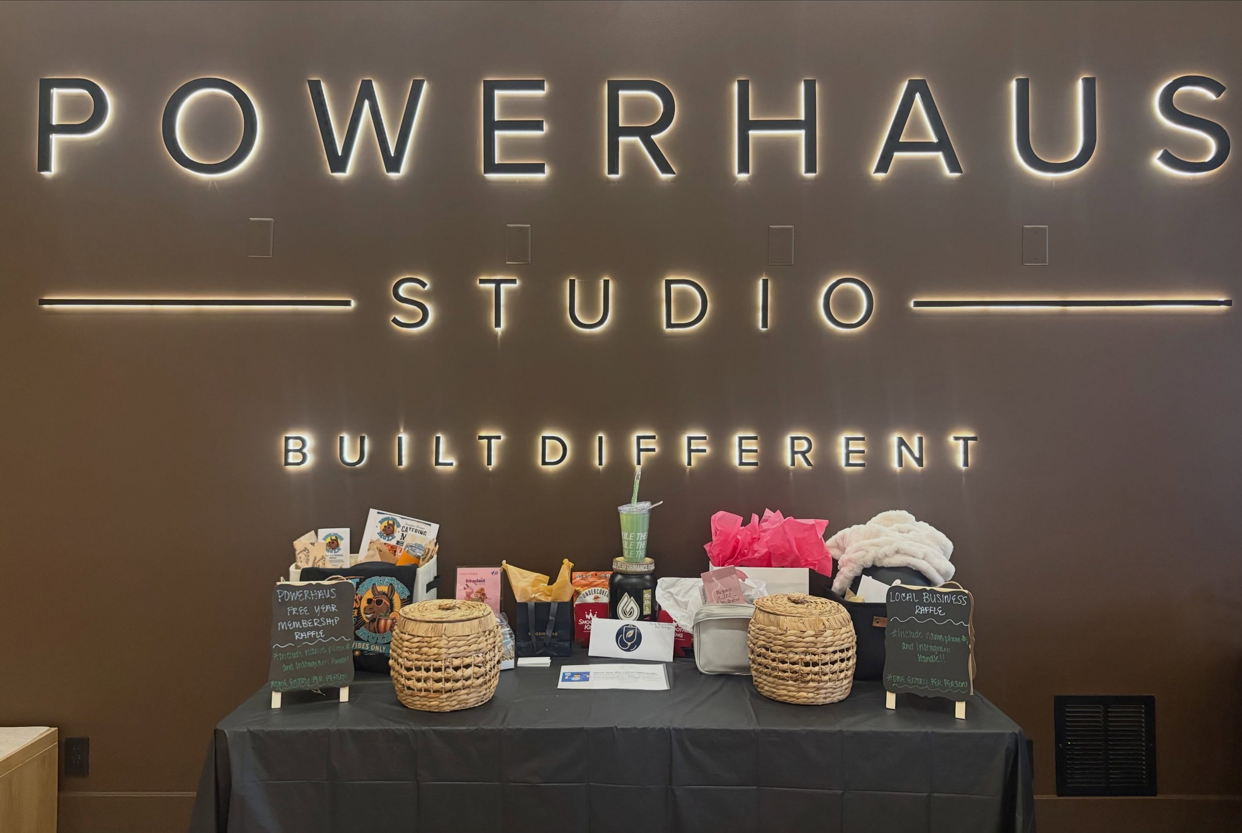 Thank you everyone for showing up today. Down below are our winners for our prizes! Pick up will be at PowerHaus studio!
🩰Footprints:Brielle Hartman 💪🏼Kid strong: Bailey Warmoth. 👀IQ Esthetics: Teddi Reynolds 💉Rejuve med: Riley Freislinger. 💇&z