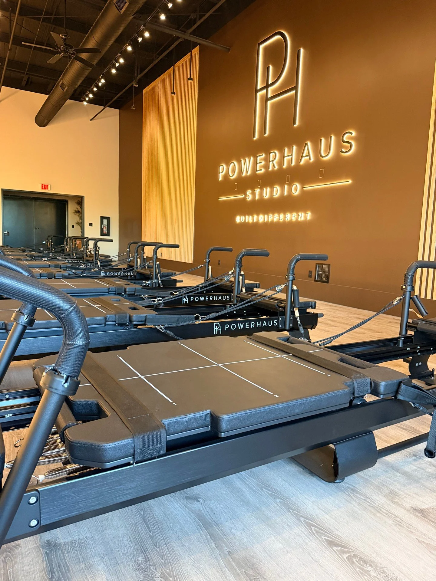 Why POWERHAUS? 

Because we're bringing a whole new kind of Pilates workout to Granger. 💪

Our XFormer Pilates method combines Pilates controlled movements with a challenging, dynamic workout. This method is designed to build strength, stability, en