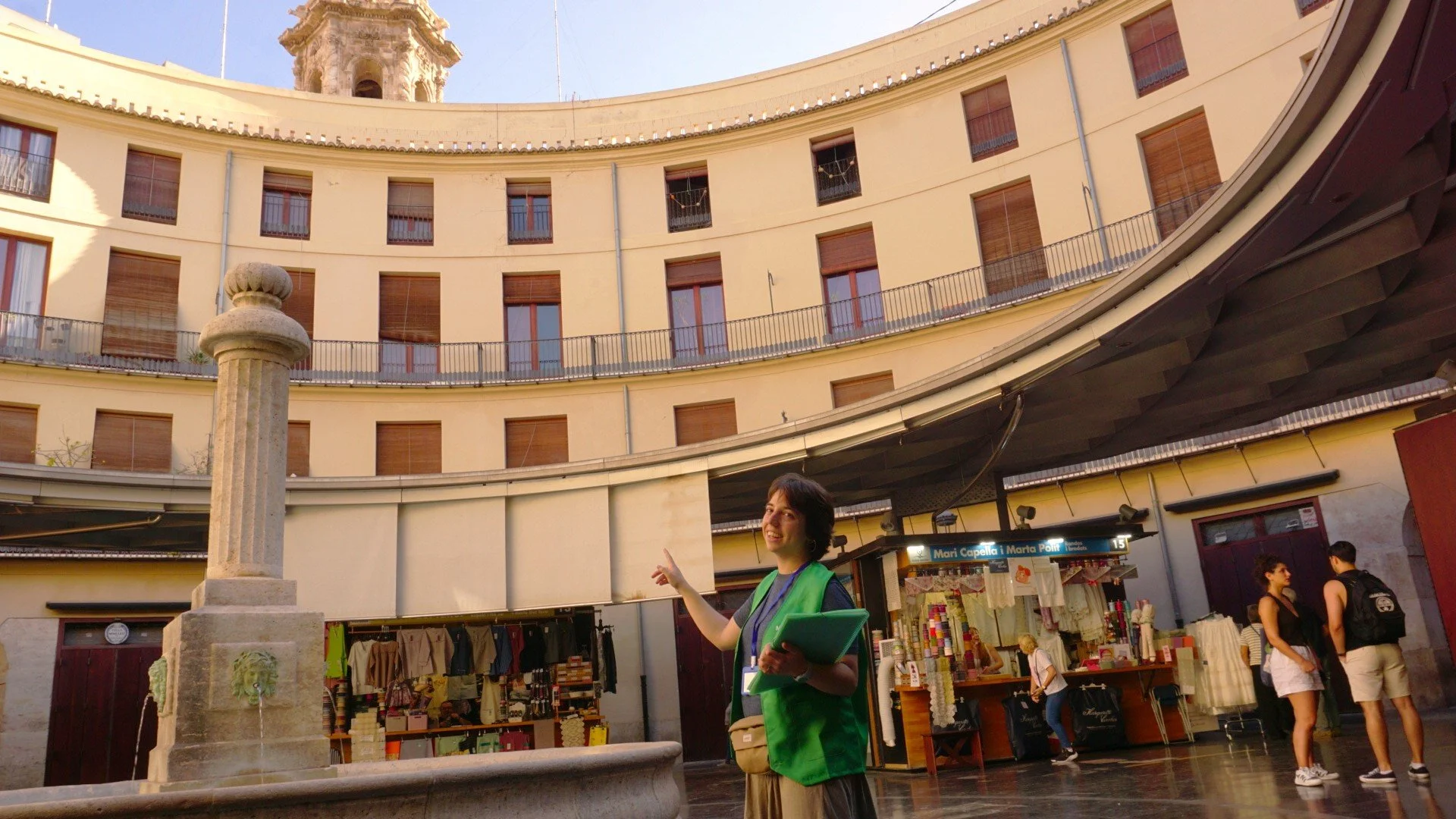 Plaça Redona
