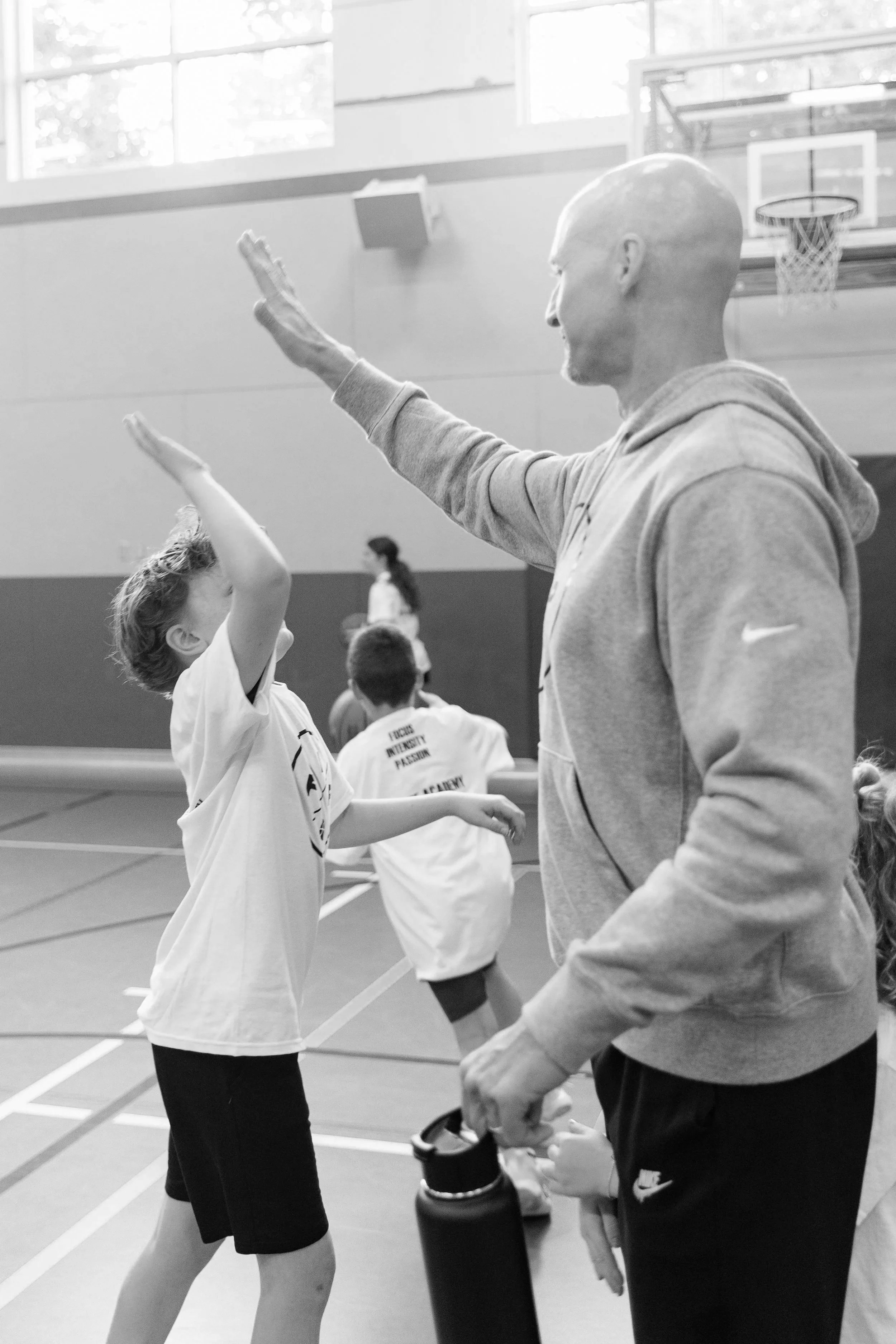 Group basketball skills training for young athletes
