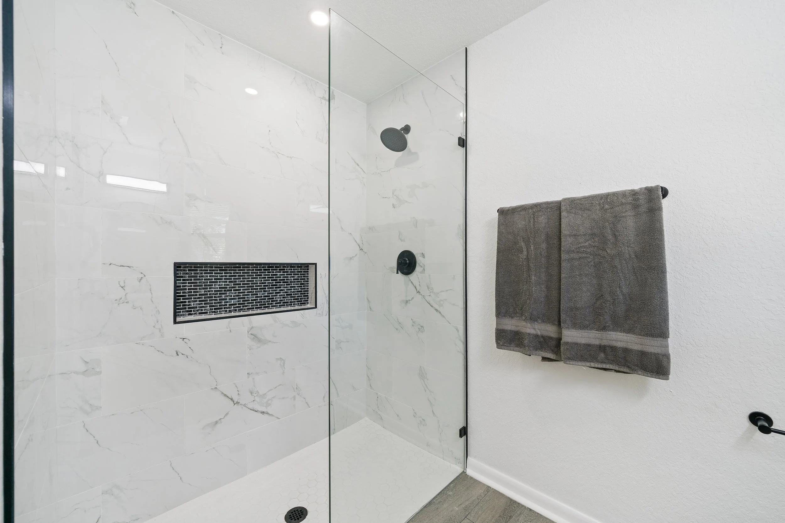 318 Sandalwood Lane-25.jpg