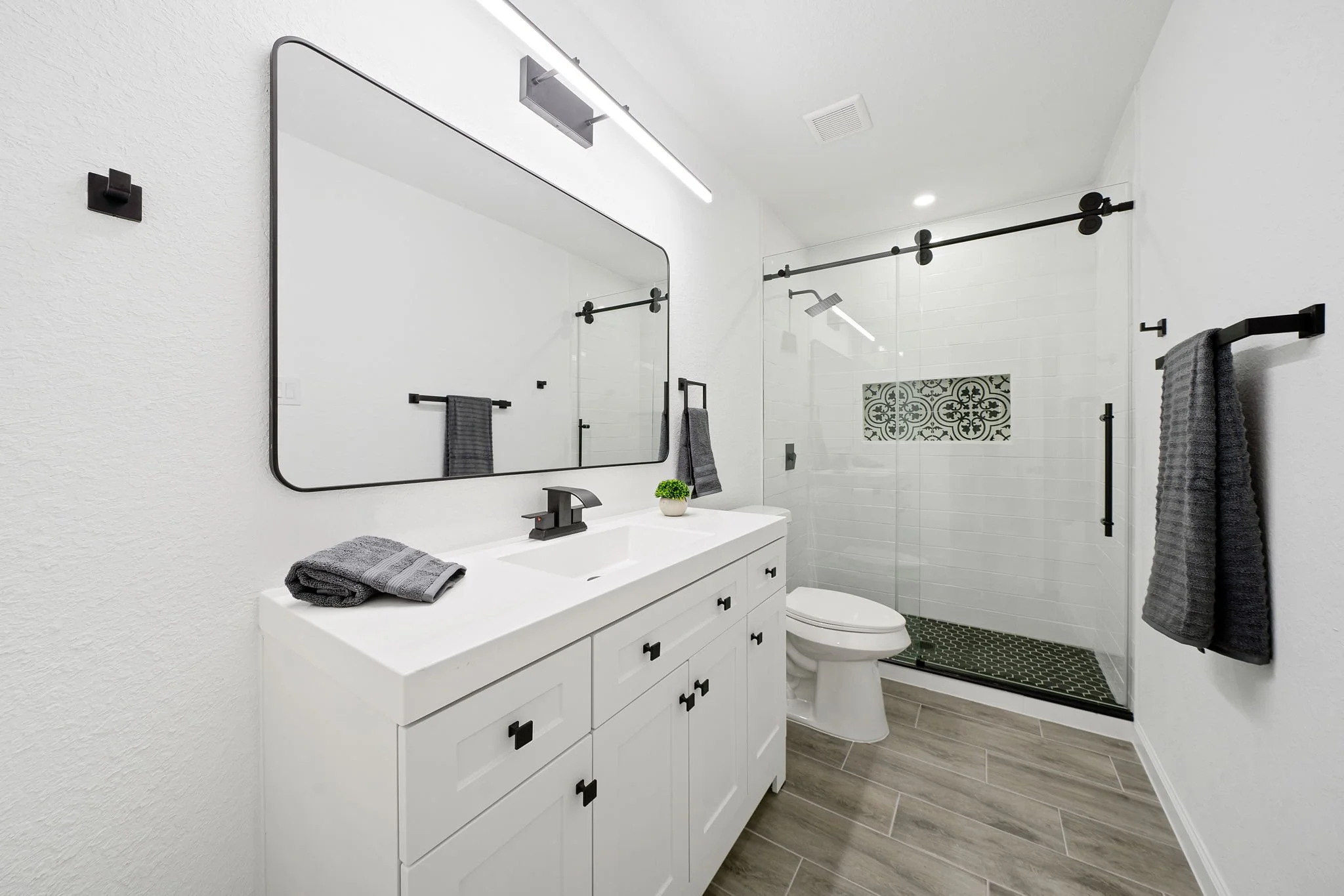 6749 Riverwood-33.jpg