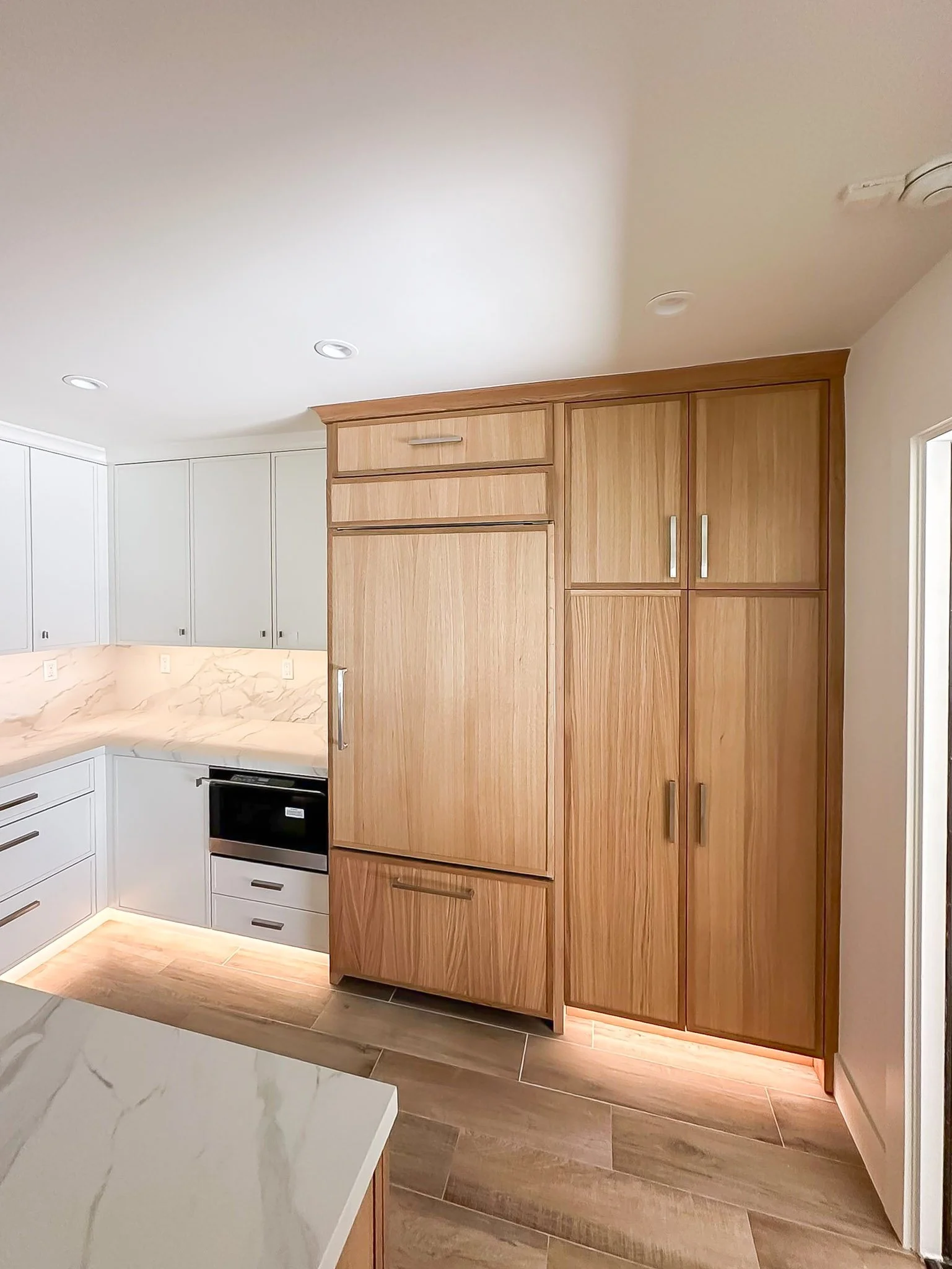 Natural Wood &amp; White Kitchen Renovation