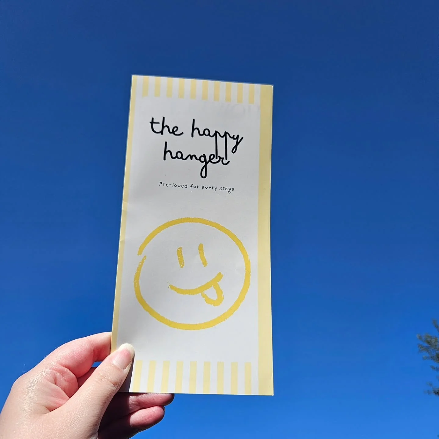 The Happy Hanger - Making pre-loved shopping a little more fun 💛

#sustainableshopping #prelovedkids #preloved #shoplocal #shopsmall