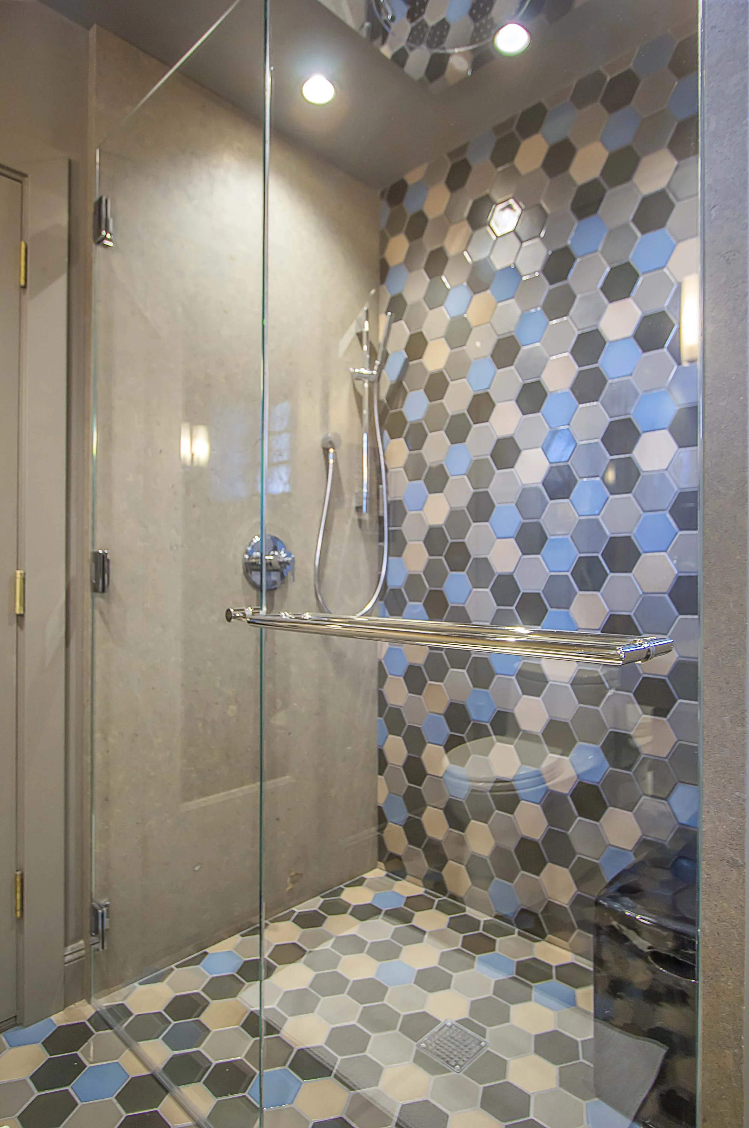 Shower 2 web.jpg