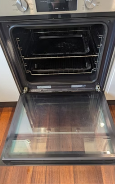 Clean oven