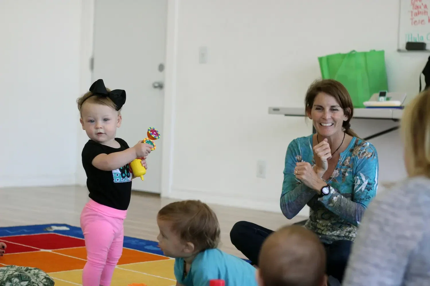 musical-sing-and-sign-baby-with-maraca-encinitas.webp