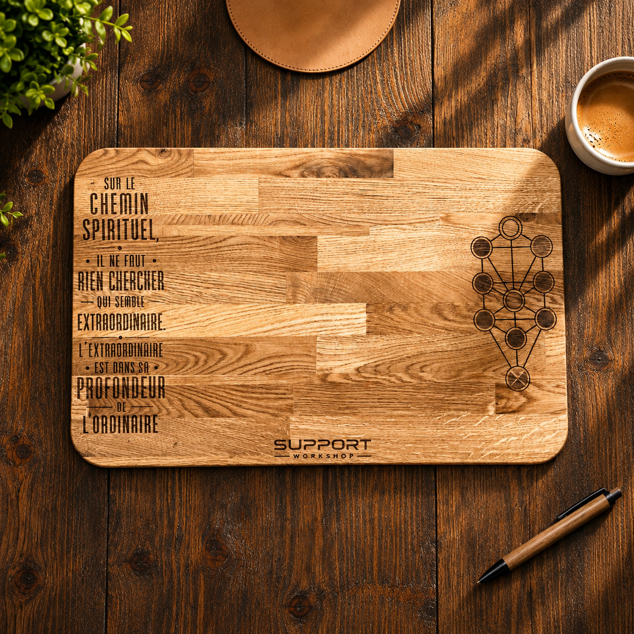 Sous main personnalisée en bois avec texte et illustration gravés