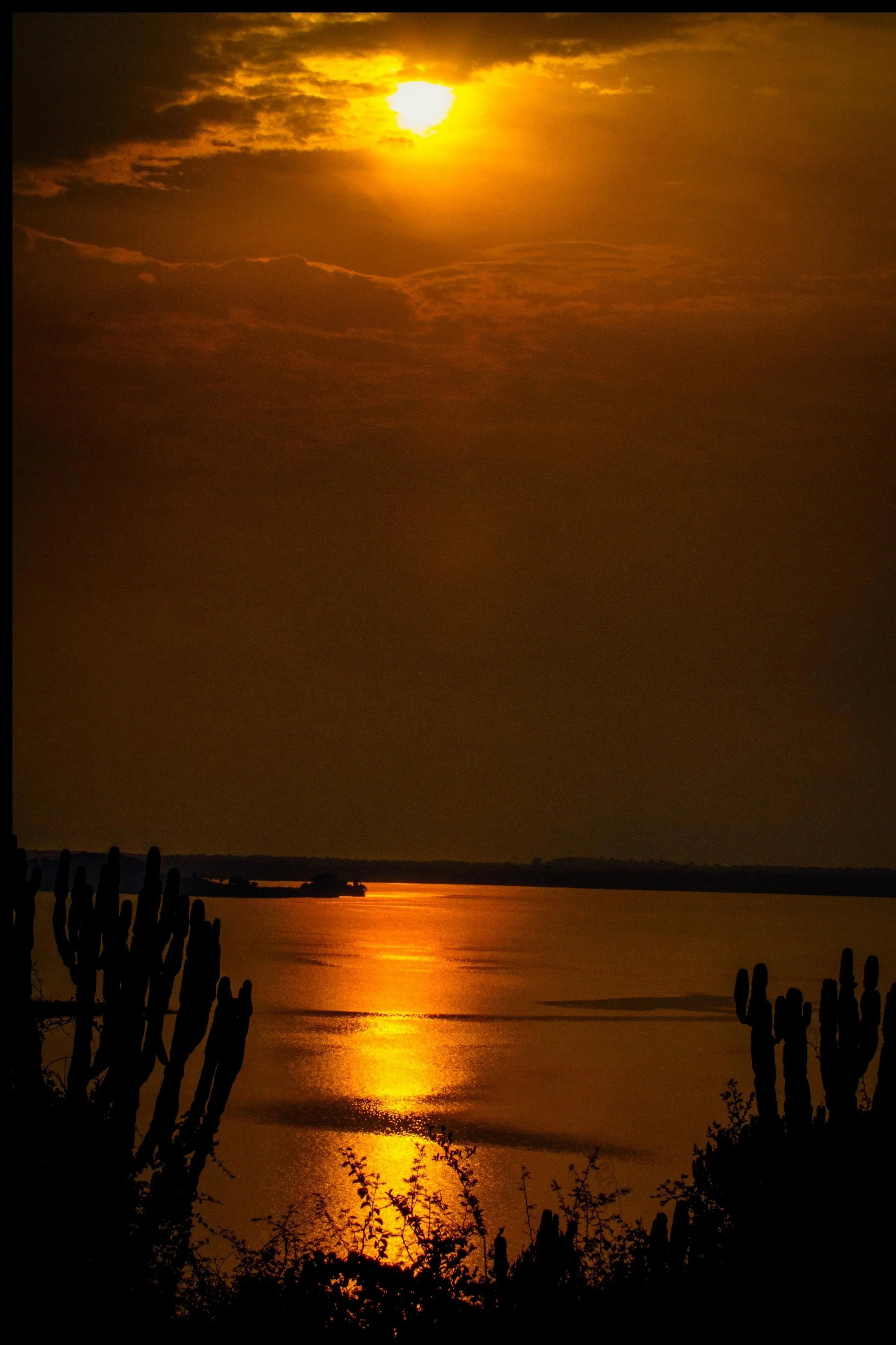 Mweya+Sunset+Uganda.jpg