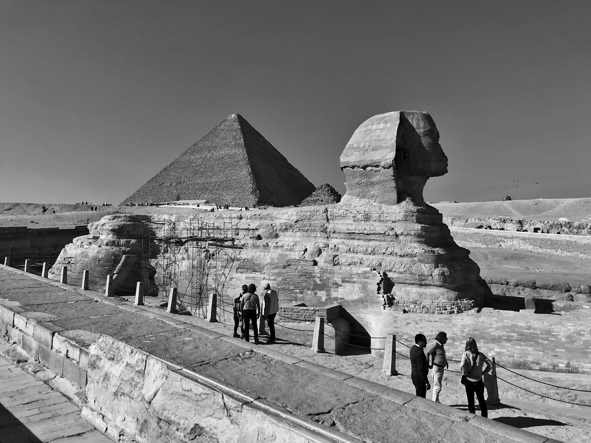 Great Sphinx of Giza and the Pyramids
Giza, Egypt · c. 2500 BCE
