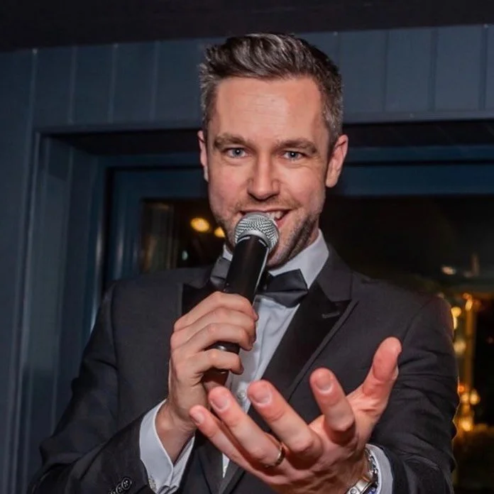 🎤 Meet Paul &ndash; our resident Sunday singer! 🎶

If you love the classics, you&rsquo;re in the right place. Join Paul every Sunday from 2:00&ndash;4:30pm as he fills Hibou Blanc with timeless favourites, feel-good vibes, and plenty of sing-along 
