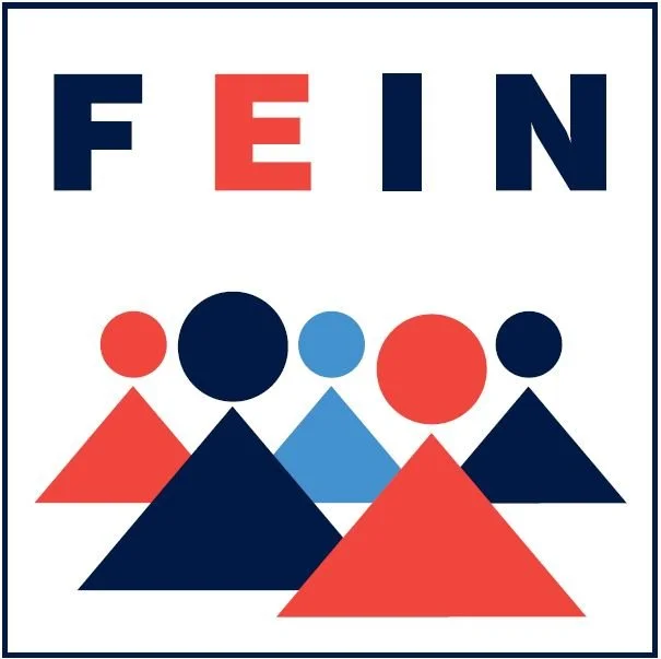 Grafik mit der Aufschrift 'FEIN' und abstrahierte Figuren in roten, blauen und schwarzen Farben
